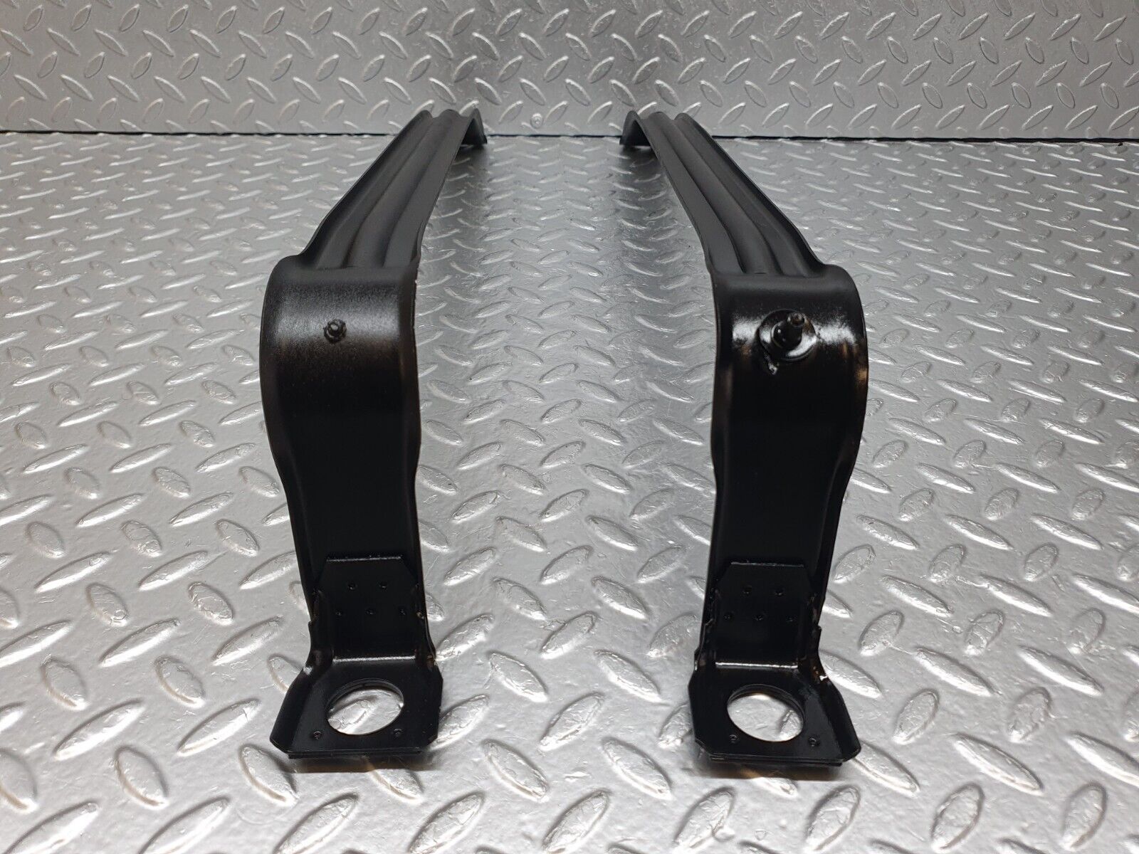 41973 Mercedes-Benz W202 C200 Fuel Tank Strap Bracket 2024701040