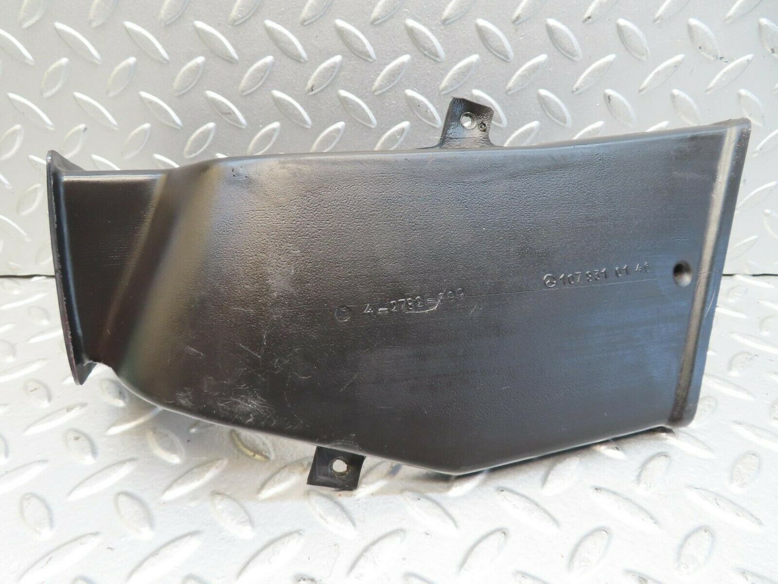 15525 Mercedes-Benz R107 450SL Floor Ventilation Duct Left 1078310146