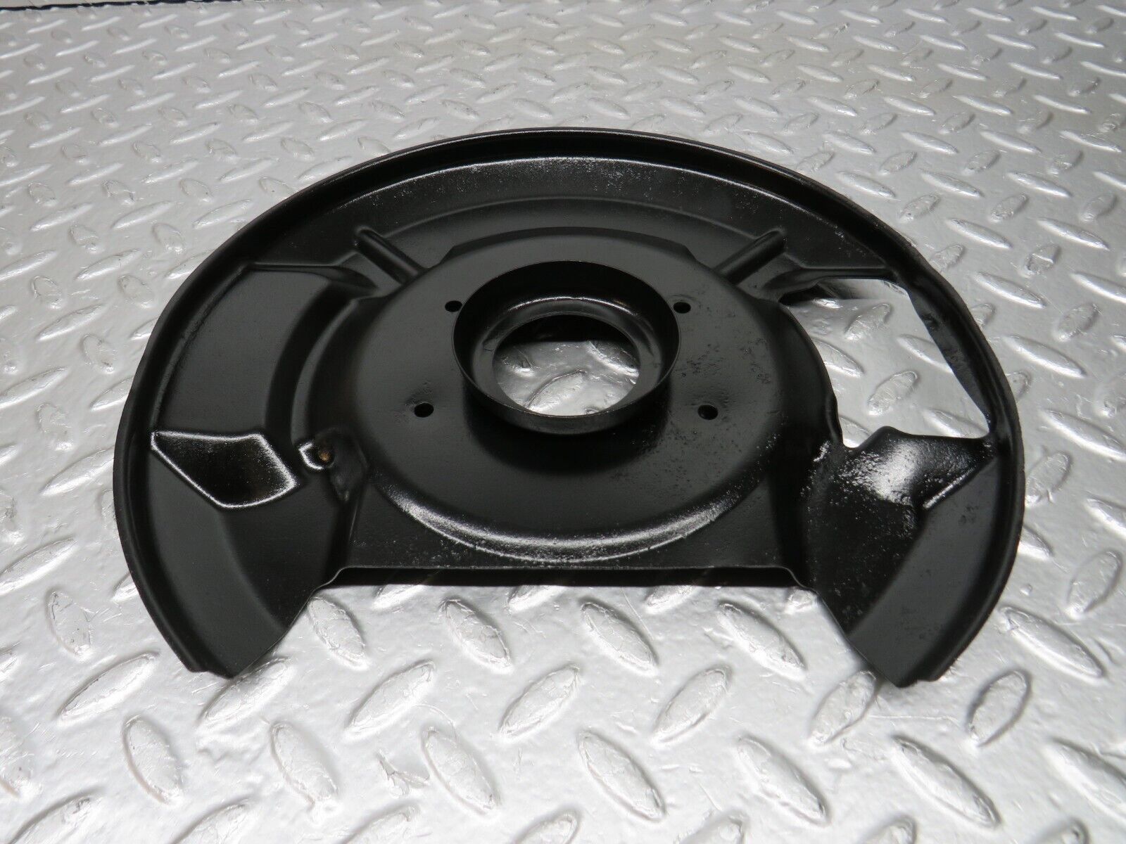 33014 Mercedes-Benz C107 R107 350 V8 Front Left Brake Disc Protection Plate