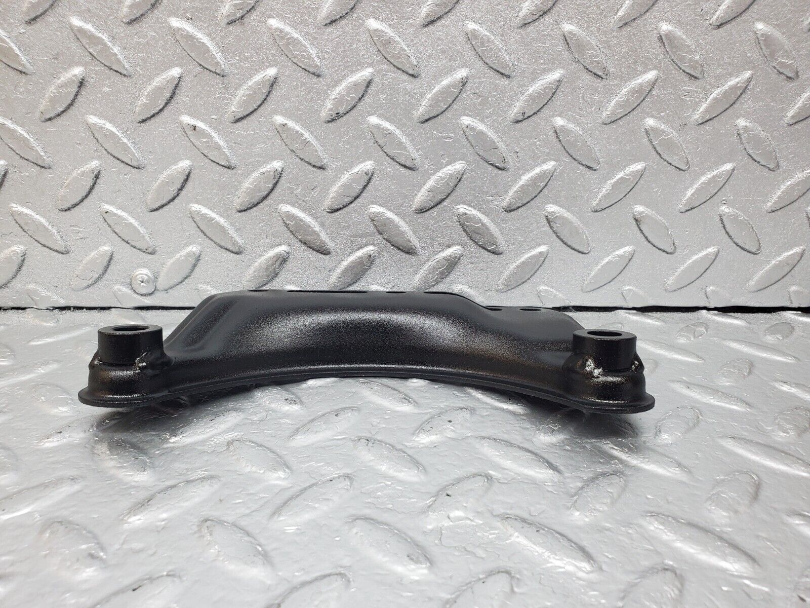 44995 Mercedes-Benz R129 300SL Coupe Air Conditioning Compressor Support Bracket