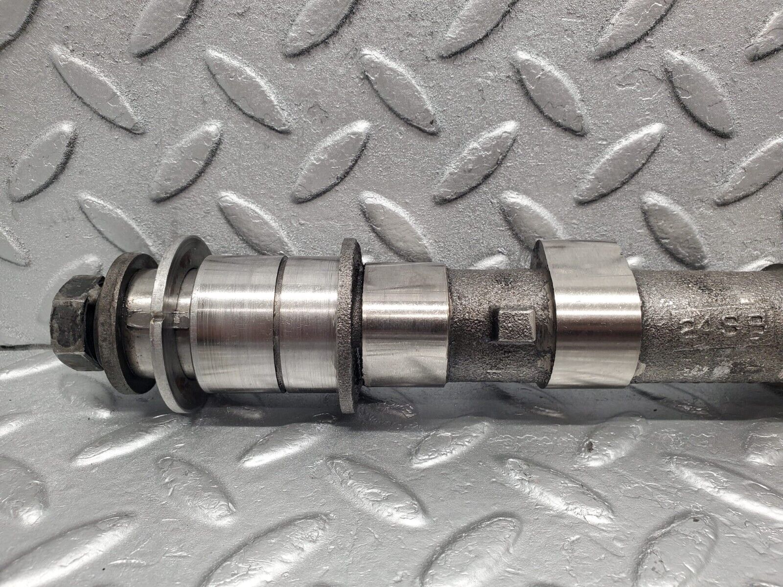 46325 Mercedes-Benz W123 300D Camshaft OM617