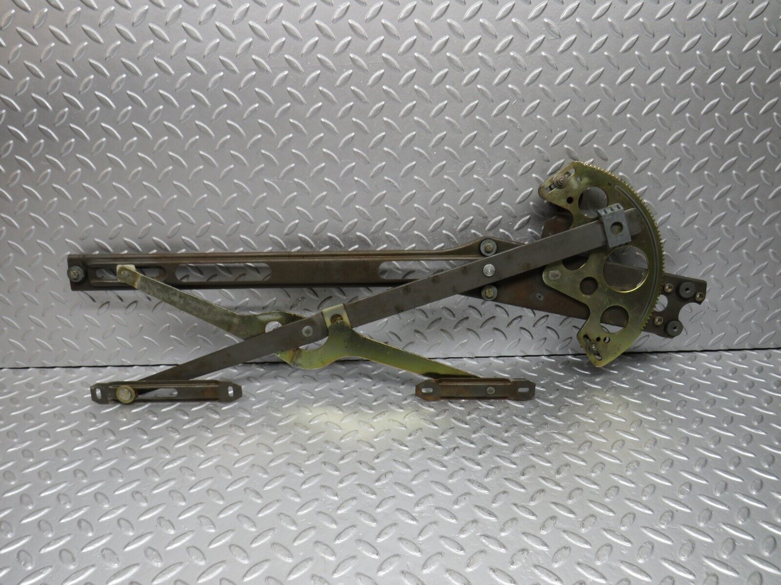 39275 Mercedes-Benz R107 500SL Front Left Power Window Regulator