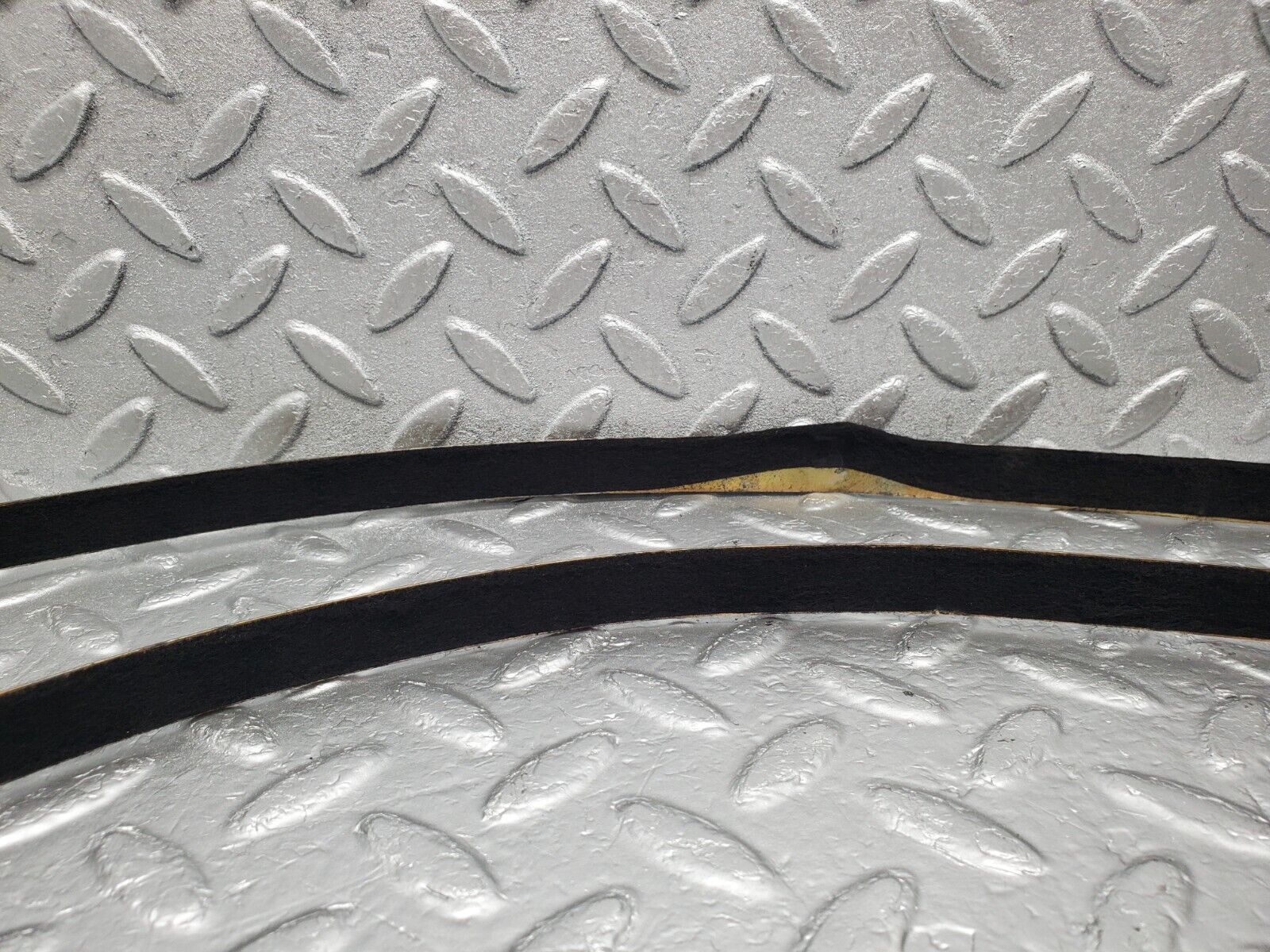 46404 Mercedes-Benz C123 280CE Coupe Heater Box Holder Strap