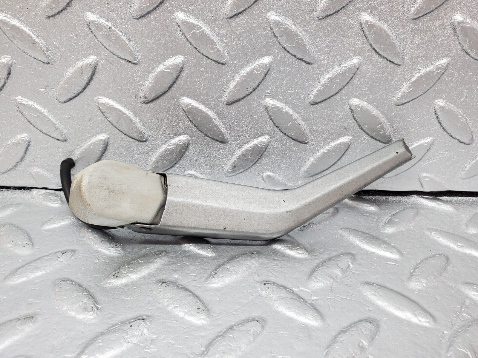 45818 Mercedes-Benz W126 420SE Headlight Wiper Arm Bosch Left Side