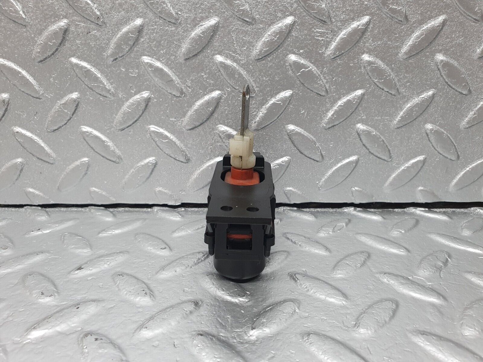 42253 Mercedes-Benz R129 320SL Coupe Heater Box Vacuum Actuator