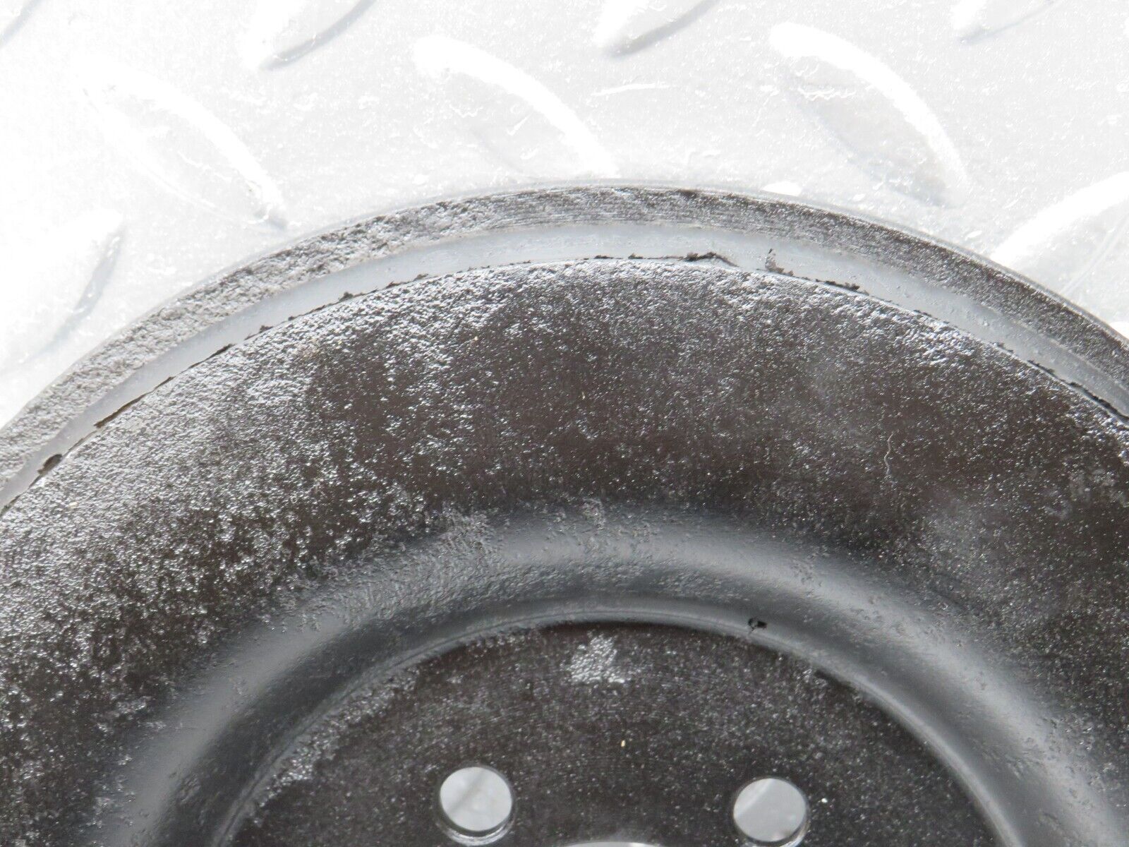 32984 Mercedes-Benz C107 R107 350 V8 Crankshaft Vibration Damper 1160300203