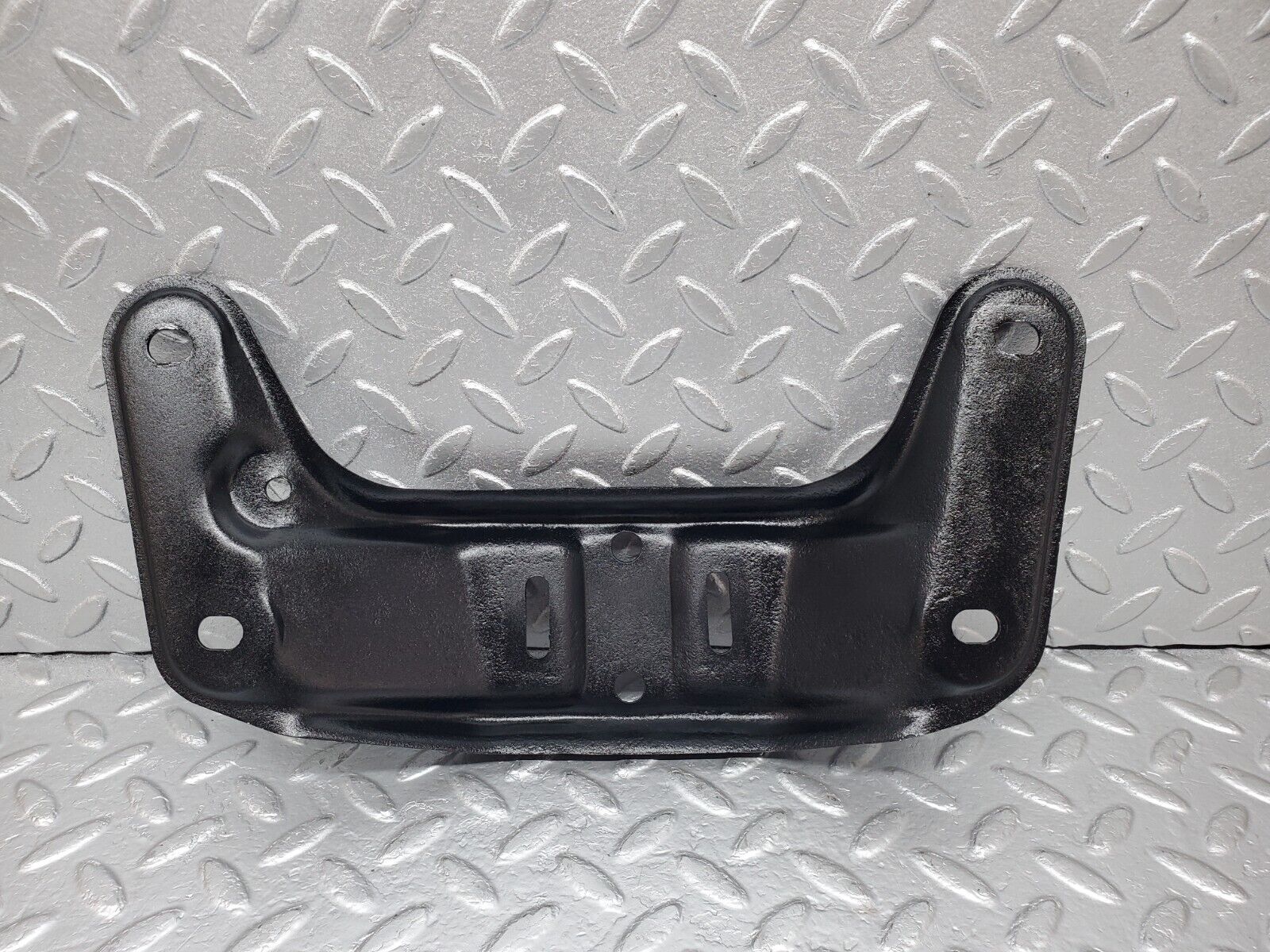 44473 Mercedes-Benz W123 280E Gearbox Mount Bracket
