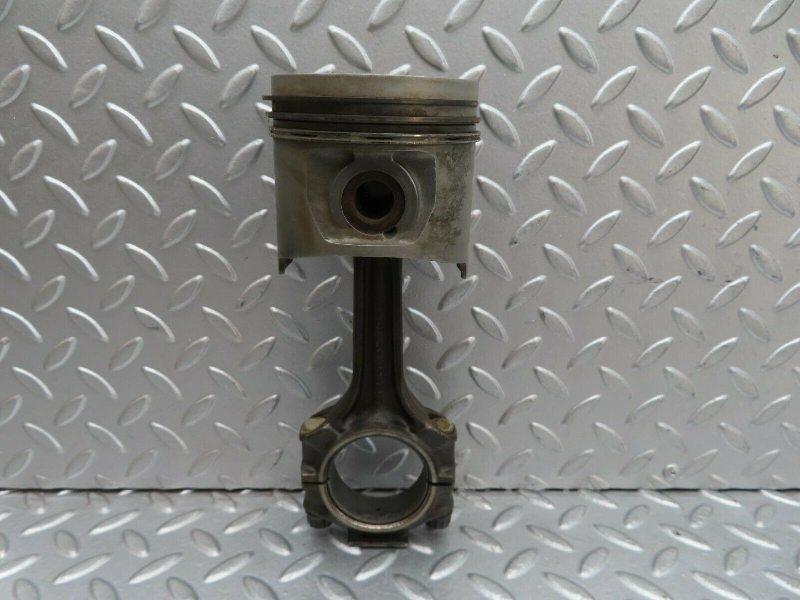 15775 Mercedes-Benz R107 450SL Piston With Connecting Rod 92.00 mm