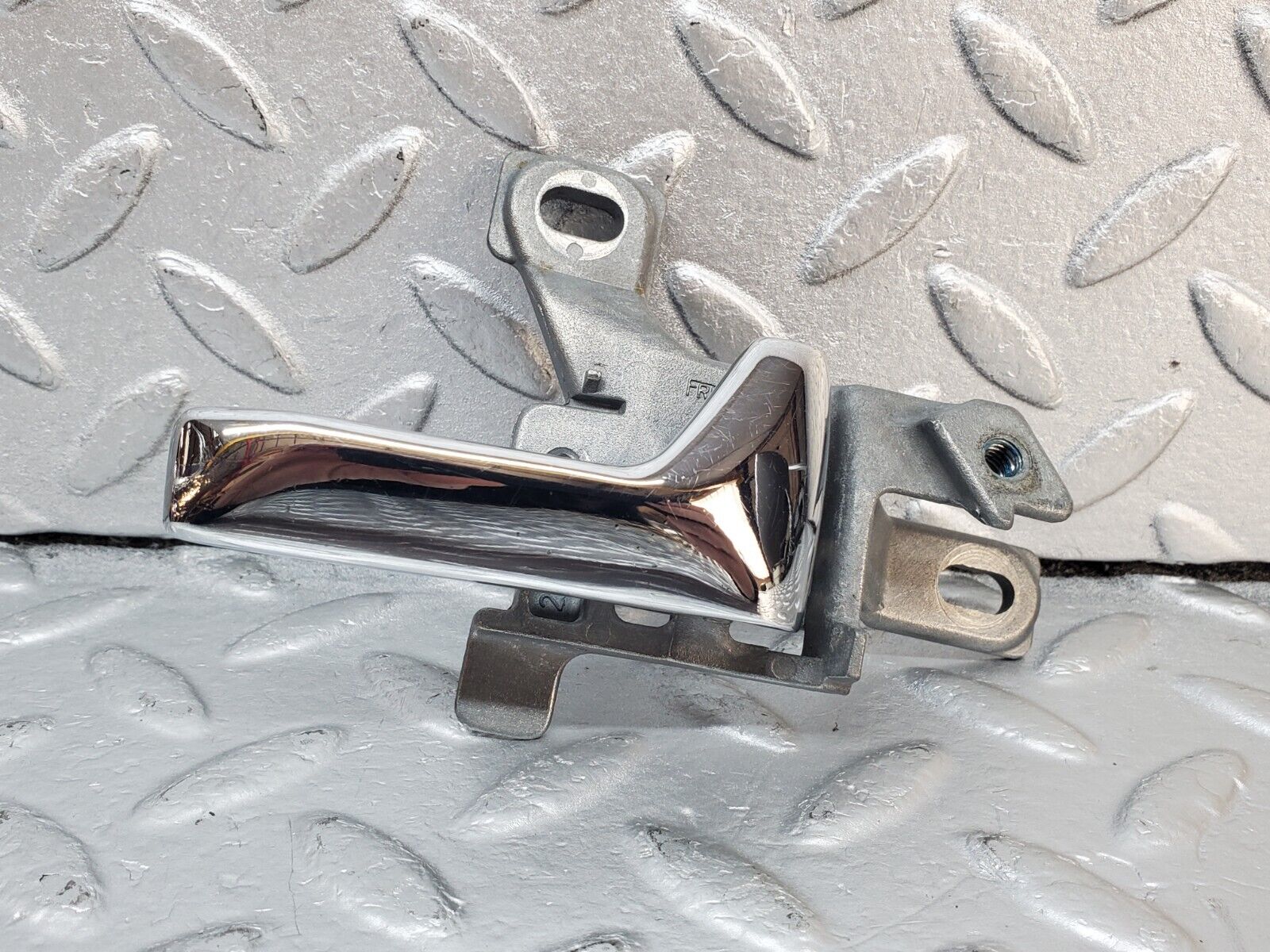 45559 Mercedes-Benz W126 420SE Right Door Interior Handle