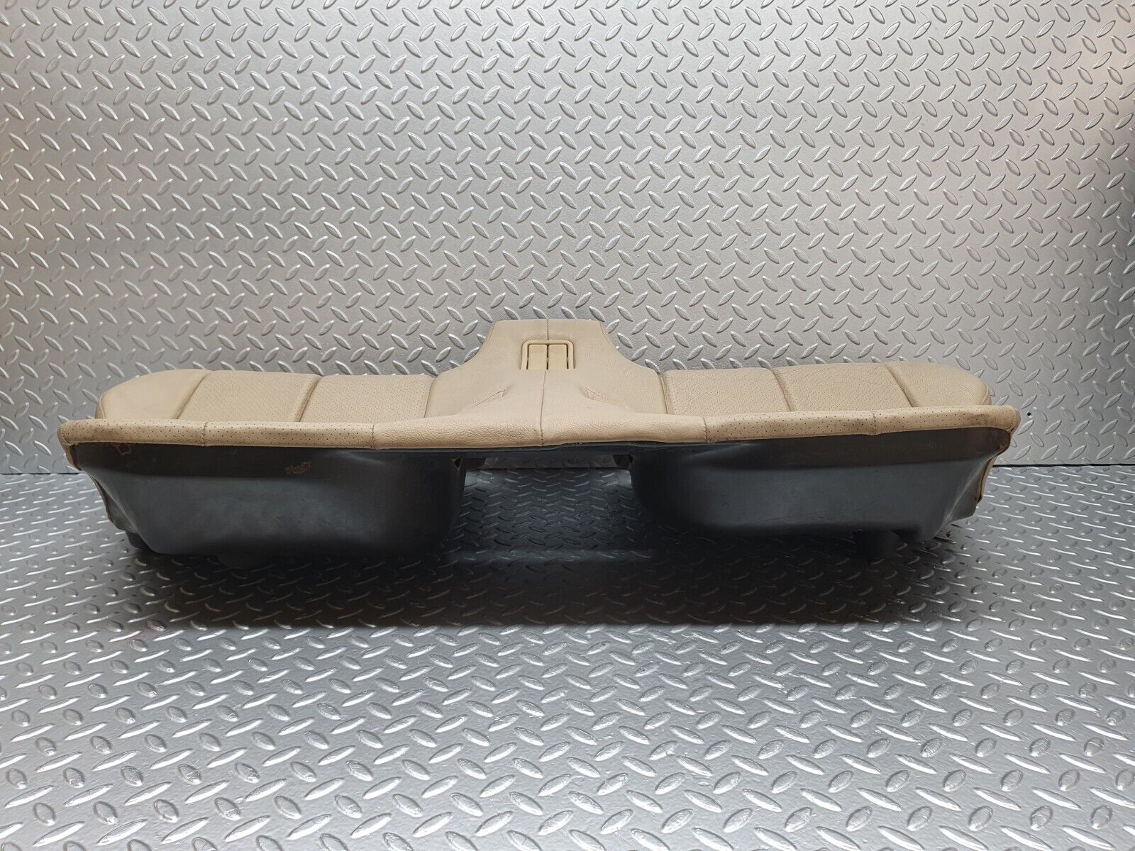 42418 Mercedes-Benz R129 320SL Coupe Rear Seat Beige Leather 1299220101 129920020