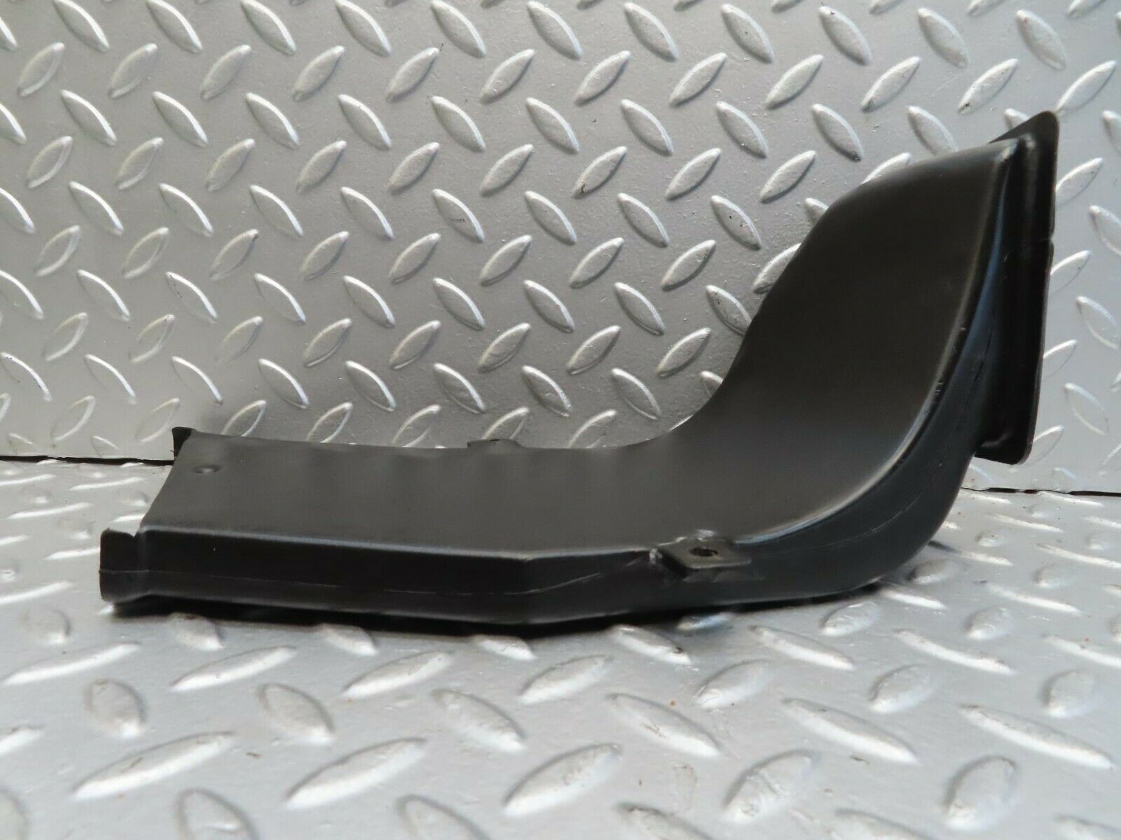 15525 Mercedes-Benz R107 450SL Floor Ventilation Duct Left 1078310146