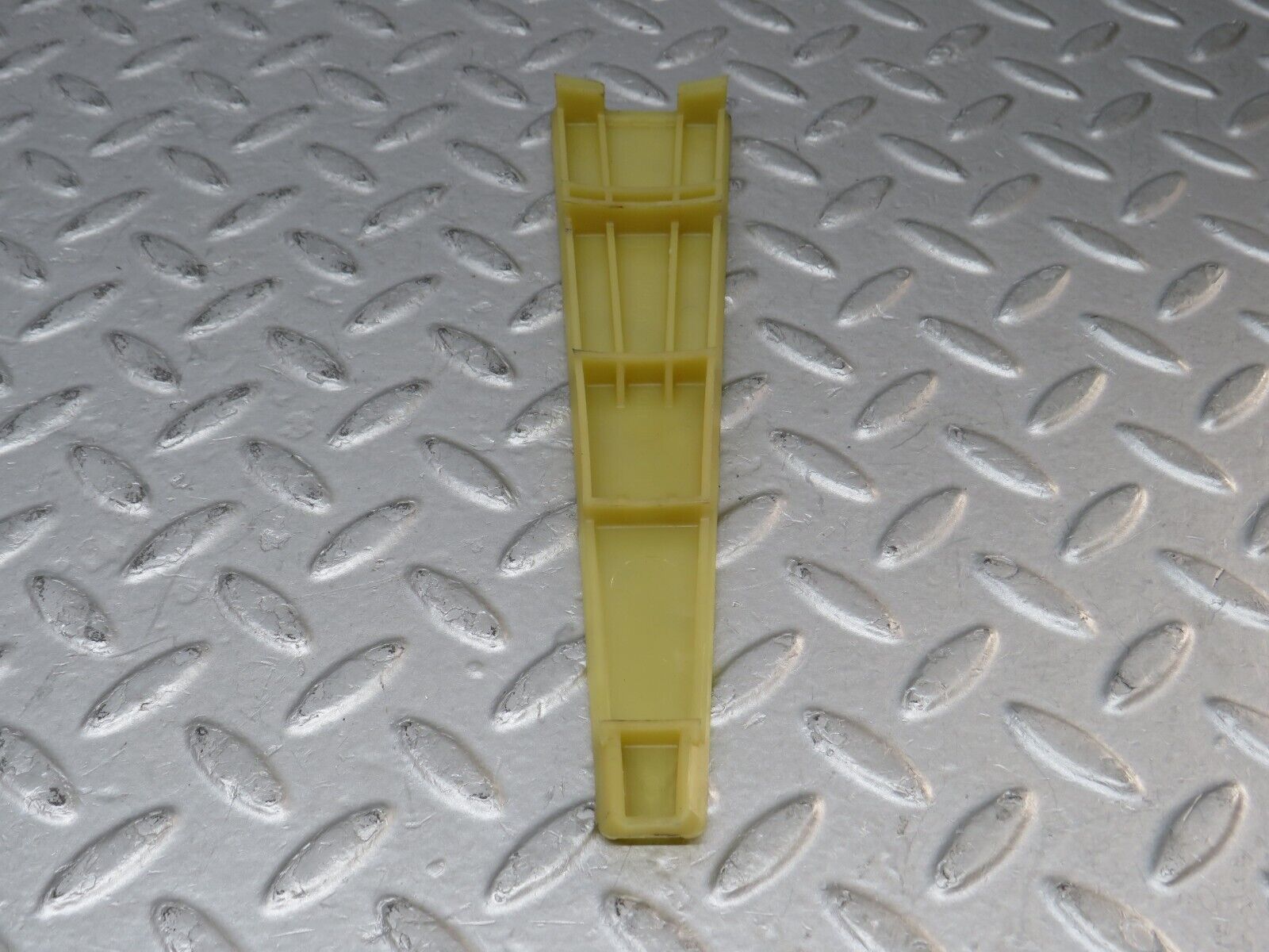 36433 Mercedes-Benz R107 450SL Automatic Gearbox Support 1162770040