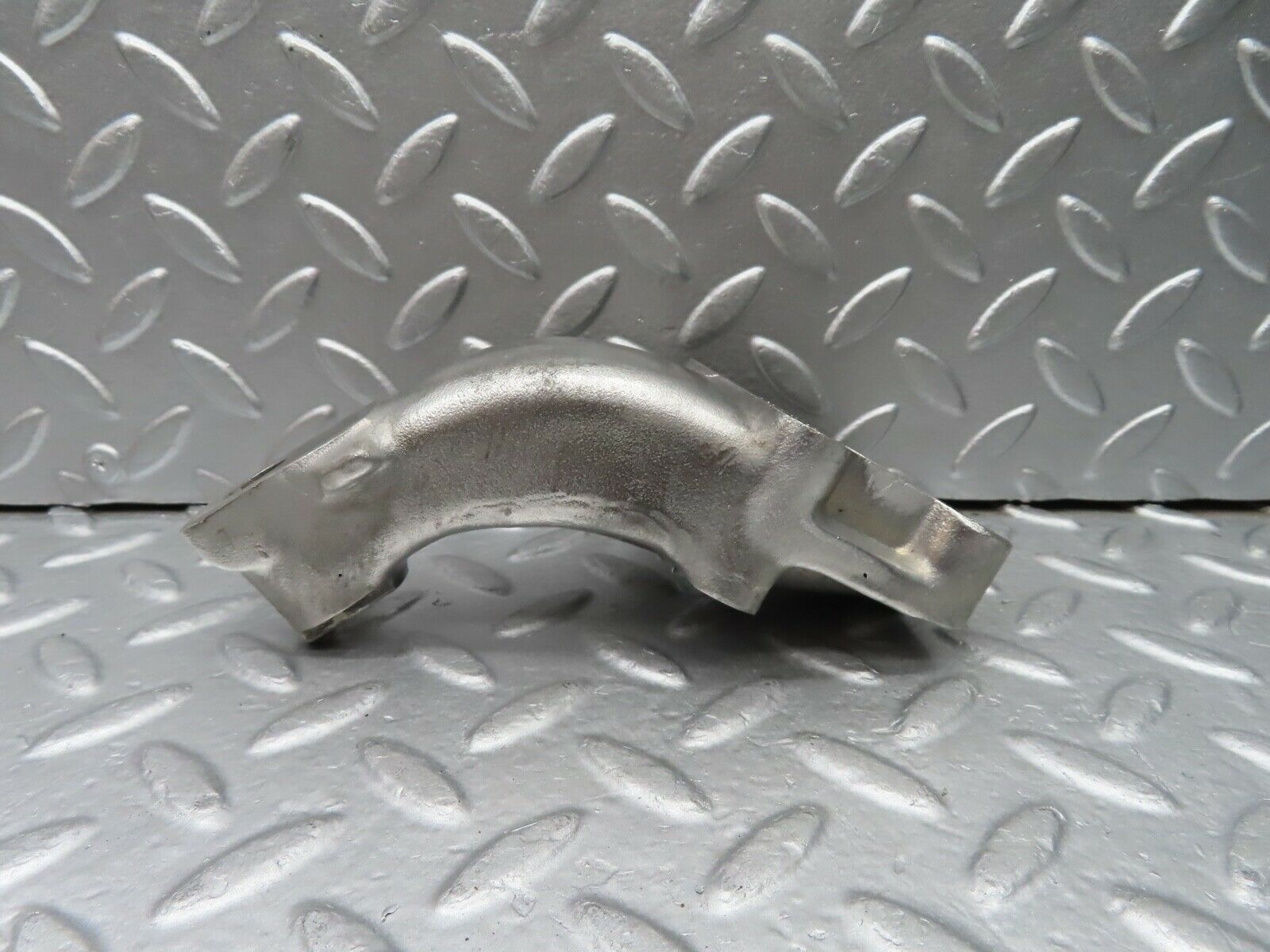 20633 Mercedes-Benz R107 450SL Engine Mount Bracket Left 1162232204