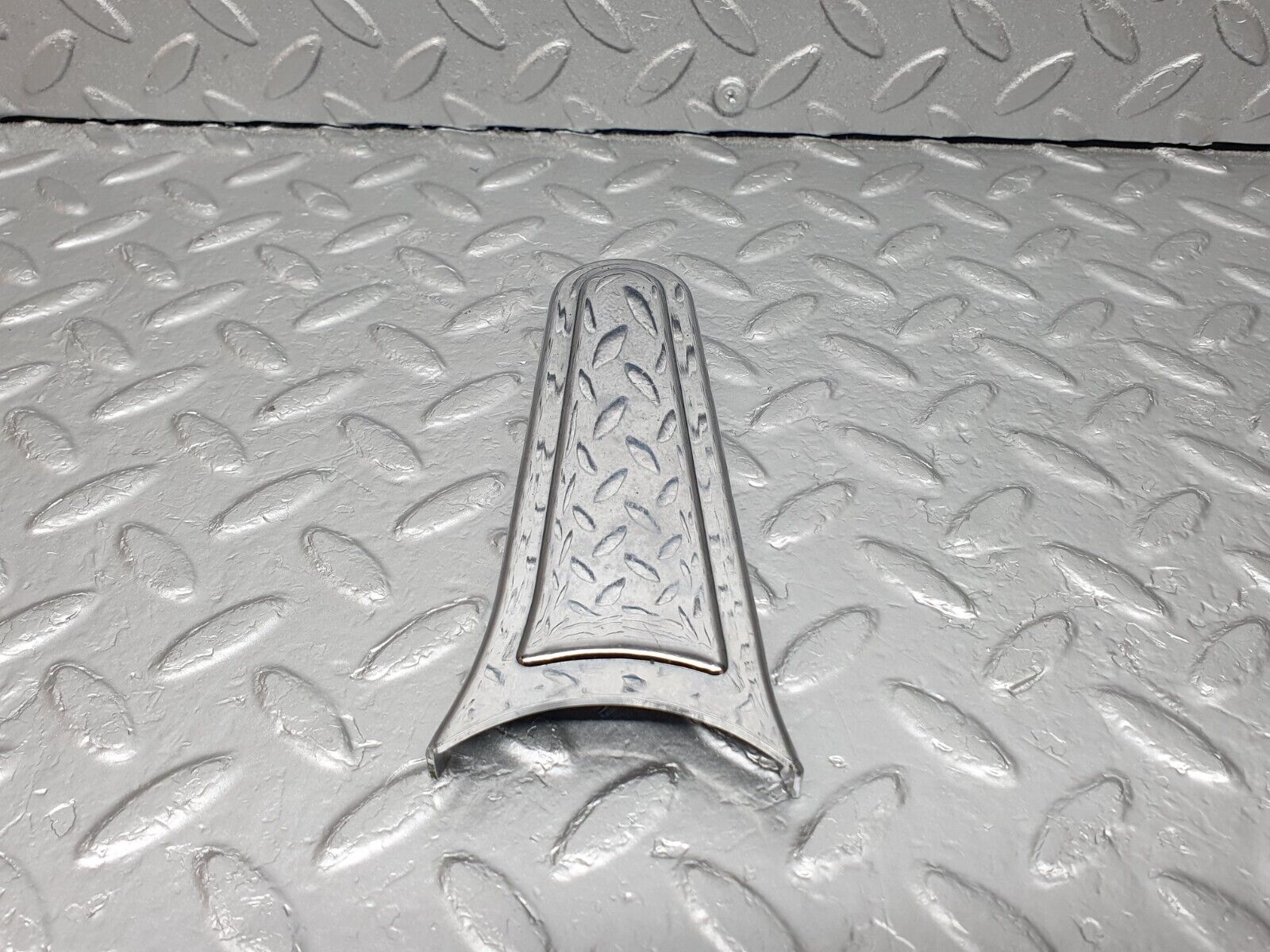 43084 Mercedes-Benz W108 280SE Front Seat Side Cover Trim Right 1089130628