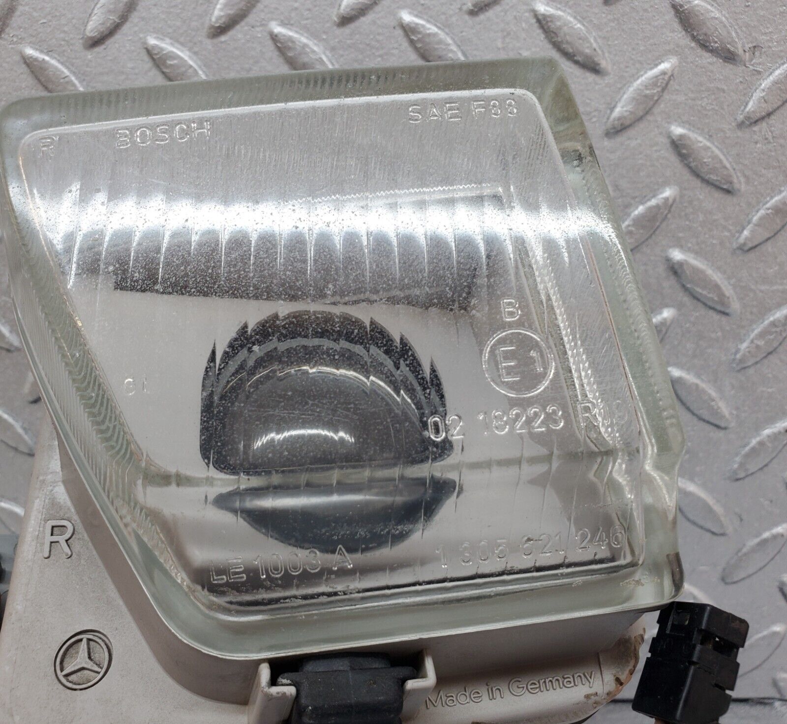 45196 Mercedes-Benz R129 300SL Coupe Front Right Fog Light Bosch 0305120002 1305621246