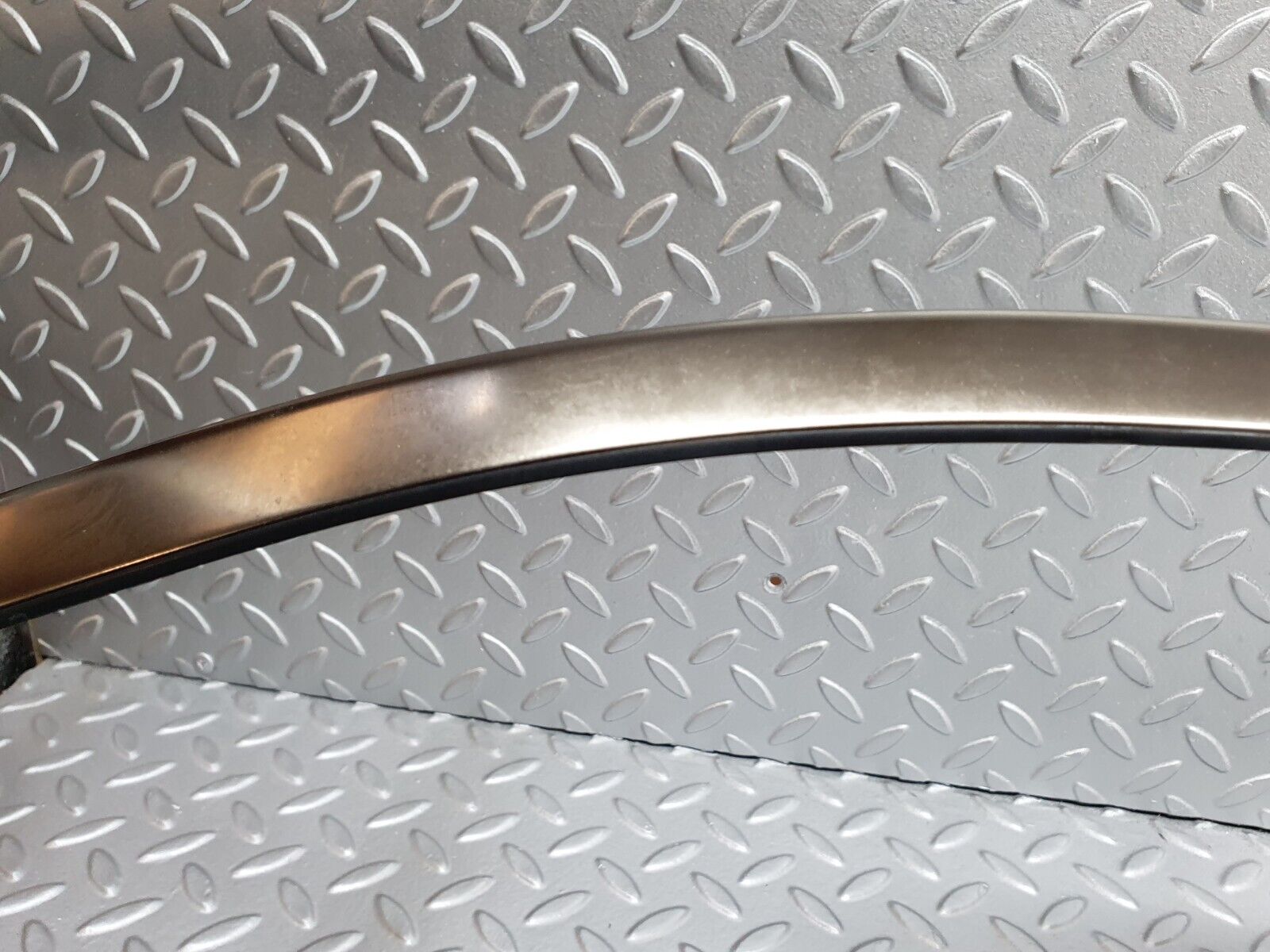 42111 Mercedes-Benz W202 C200 Roof Trim Left Side