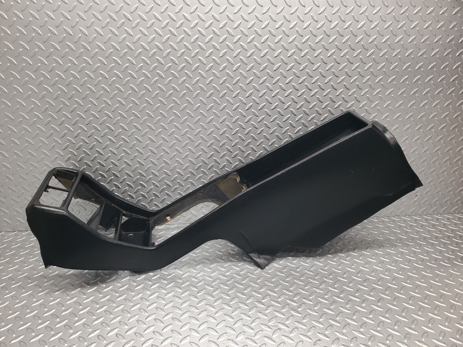 46496 Mercedes-Benz C123 280CE Coupe Centre Console Black