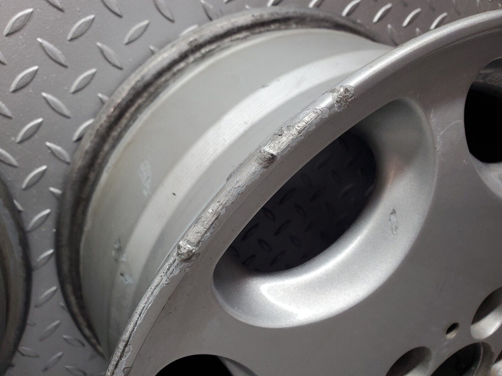 45332 Mercedes-Benz R129 Alloy Wheel Set 7.5Jx16H2 ET40 KBA45087