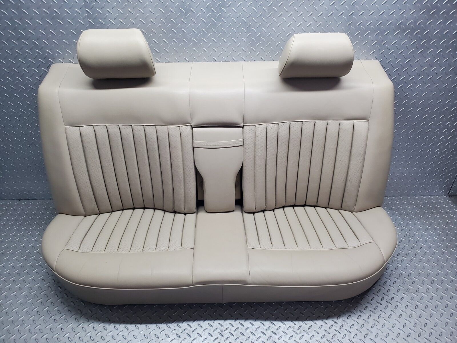 45866 Mercedes-Benz W126 420SE Rear Seat Leather Beige 1269200750 1269201716