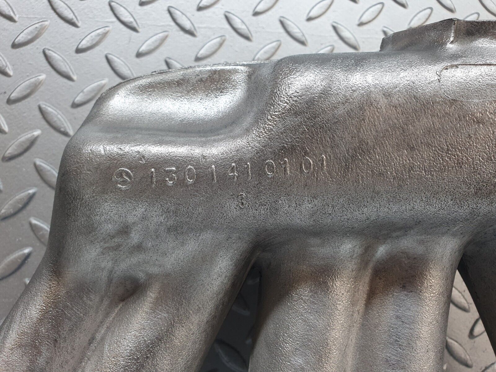 43316 Mercedes-Benz W108 280SE Intake Manifold 1301410101