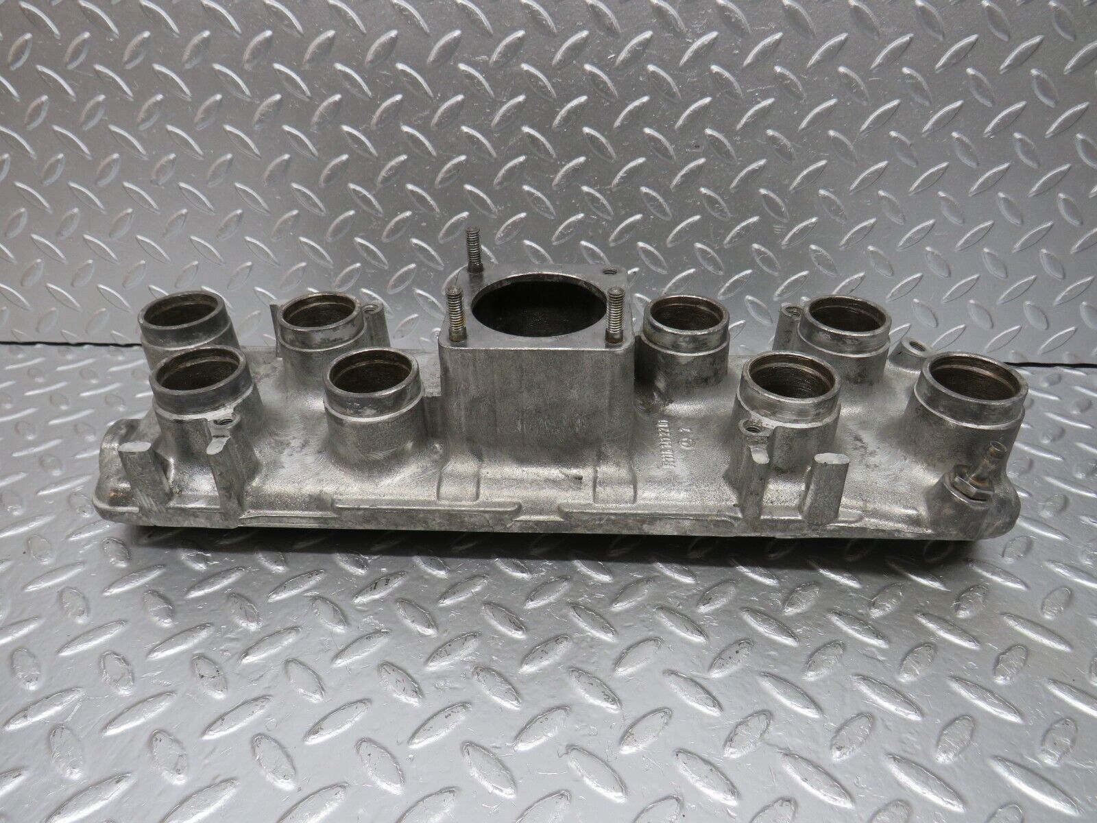 33081 Mercedes-Benz C107 R107 350 V8 Air Intake Manifold 1161412201