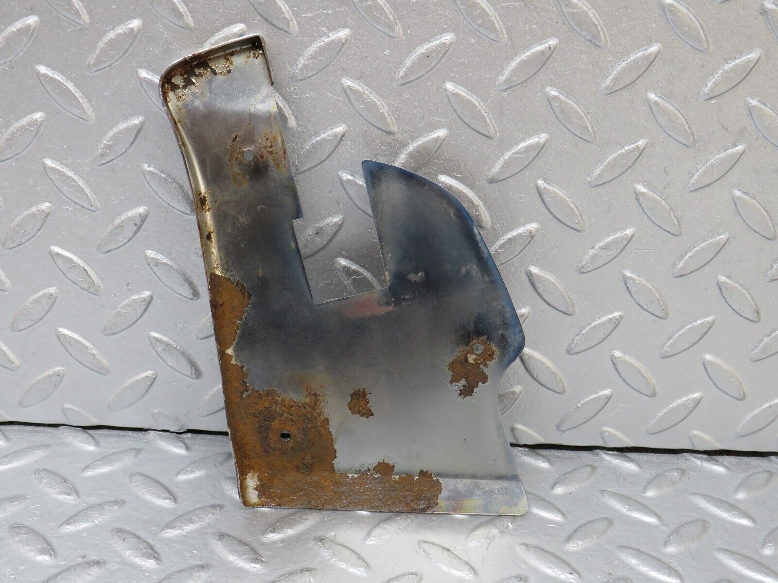 35664 Mercedes-Benz R107 280SL Left Door Chrome Cover