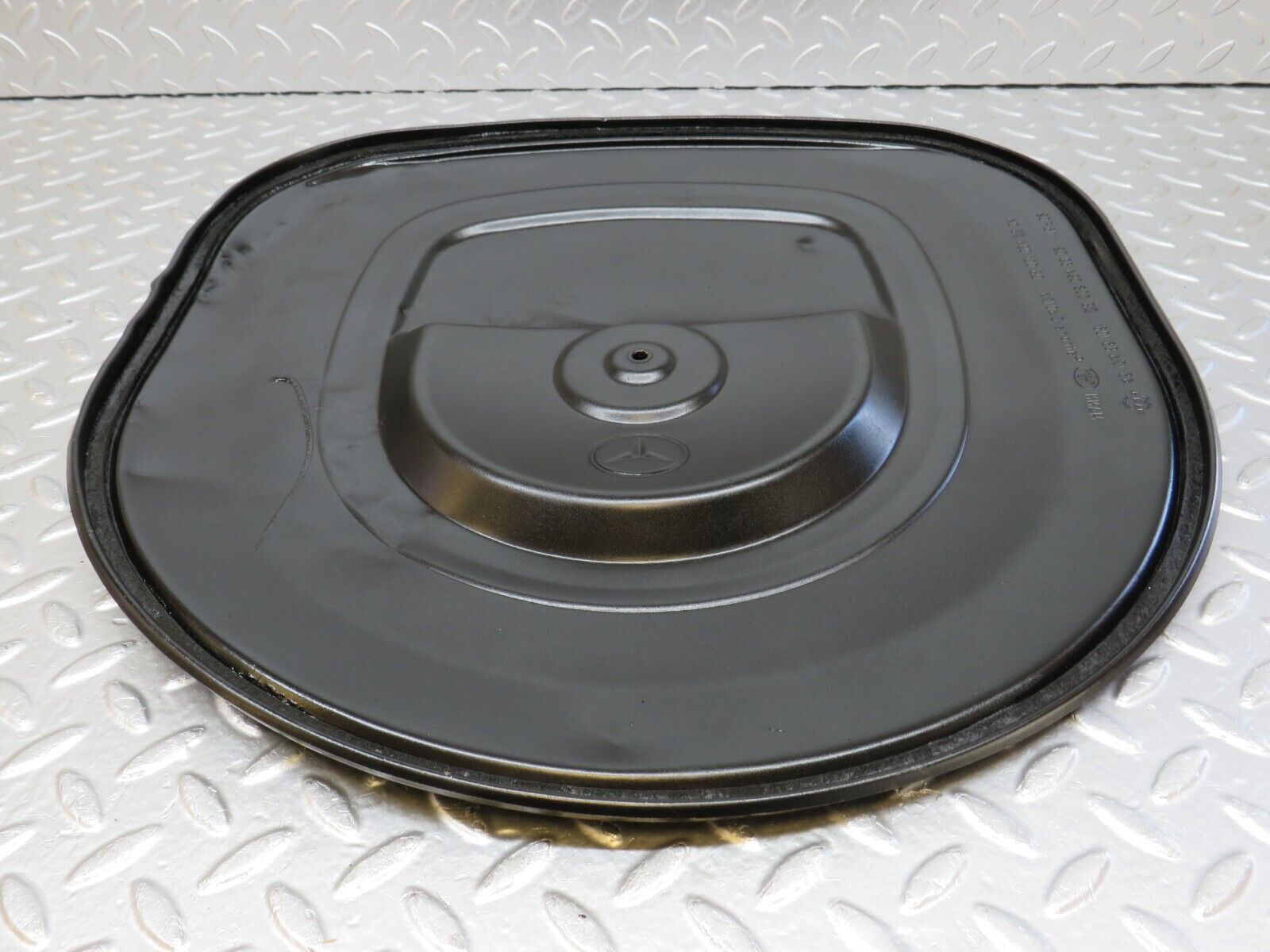 33560 Mercedes-Benz C107 R107 Air Filter Box Housing Lid 0080948902