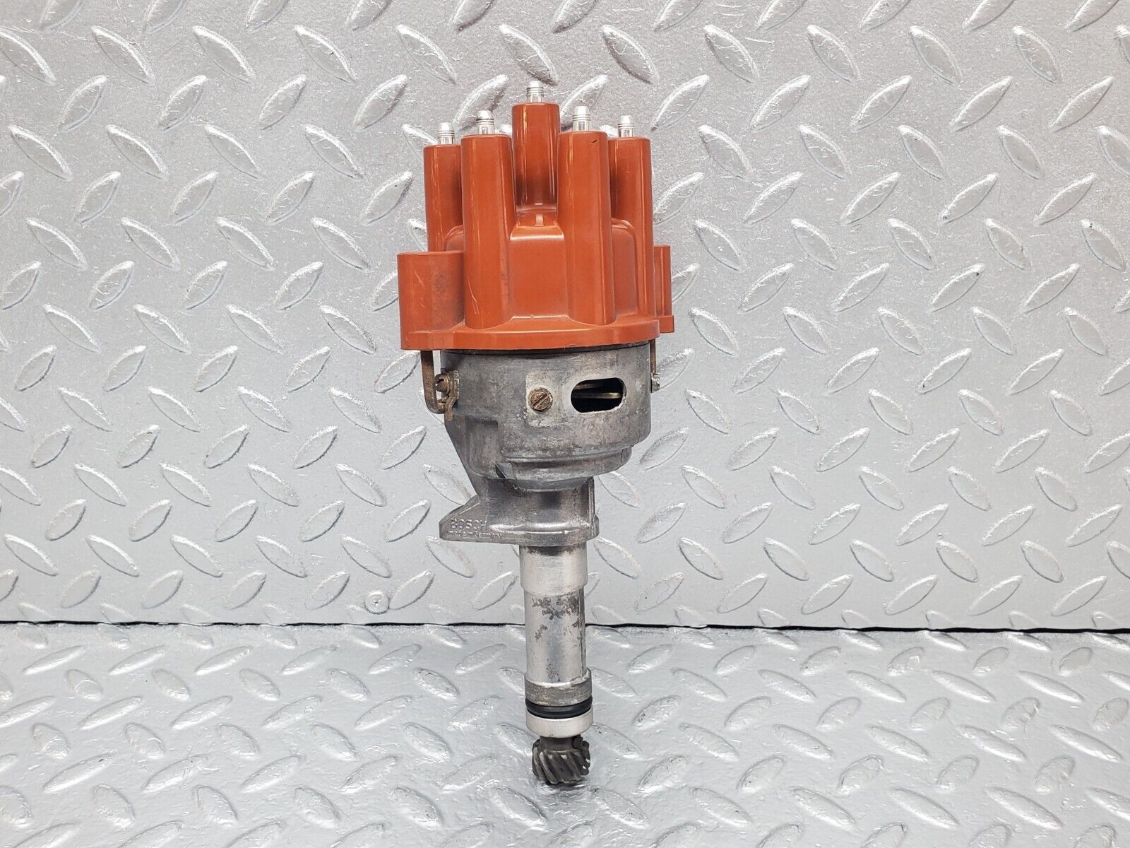 44302 Mercedes-Benz W123 280E Ignition Distributor Bosch 0237306045 0031580901