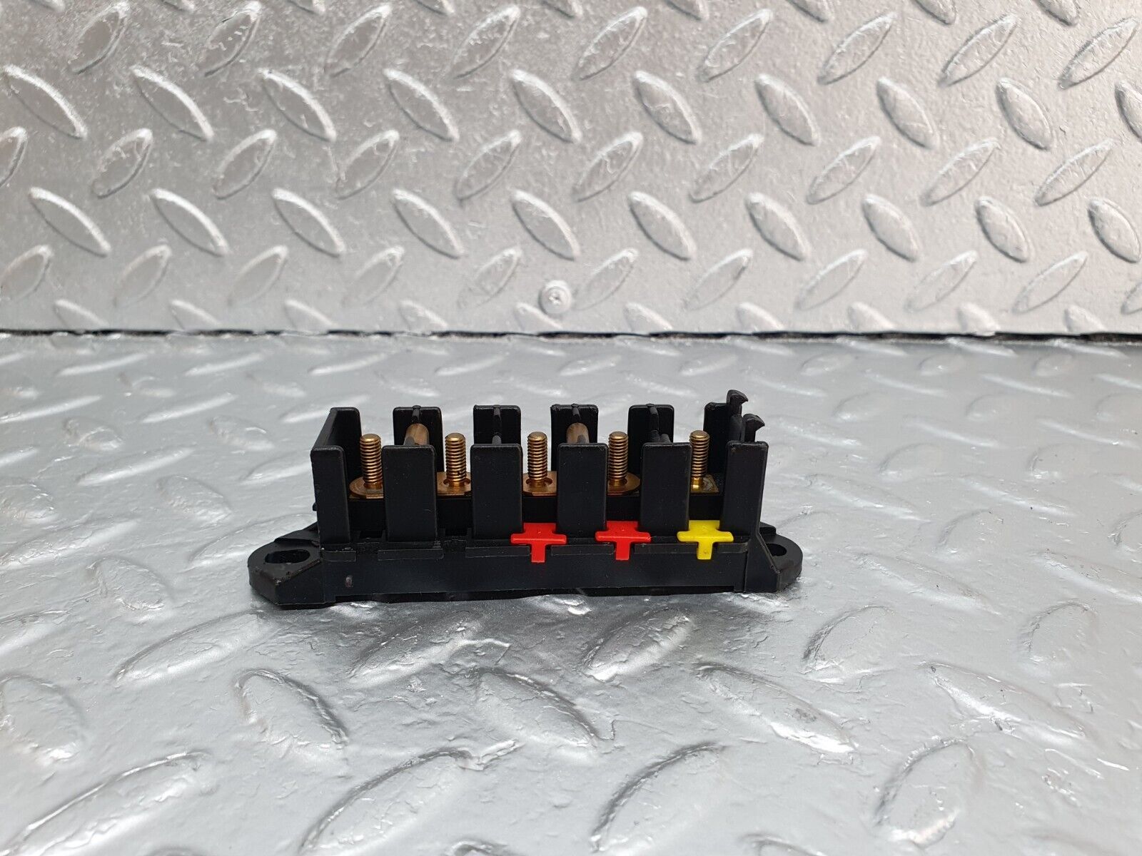 42953 Mercedes-Benz W201 190 2.0L Cable Connector 2015400669