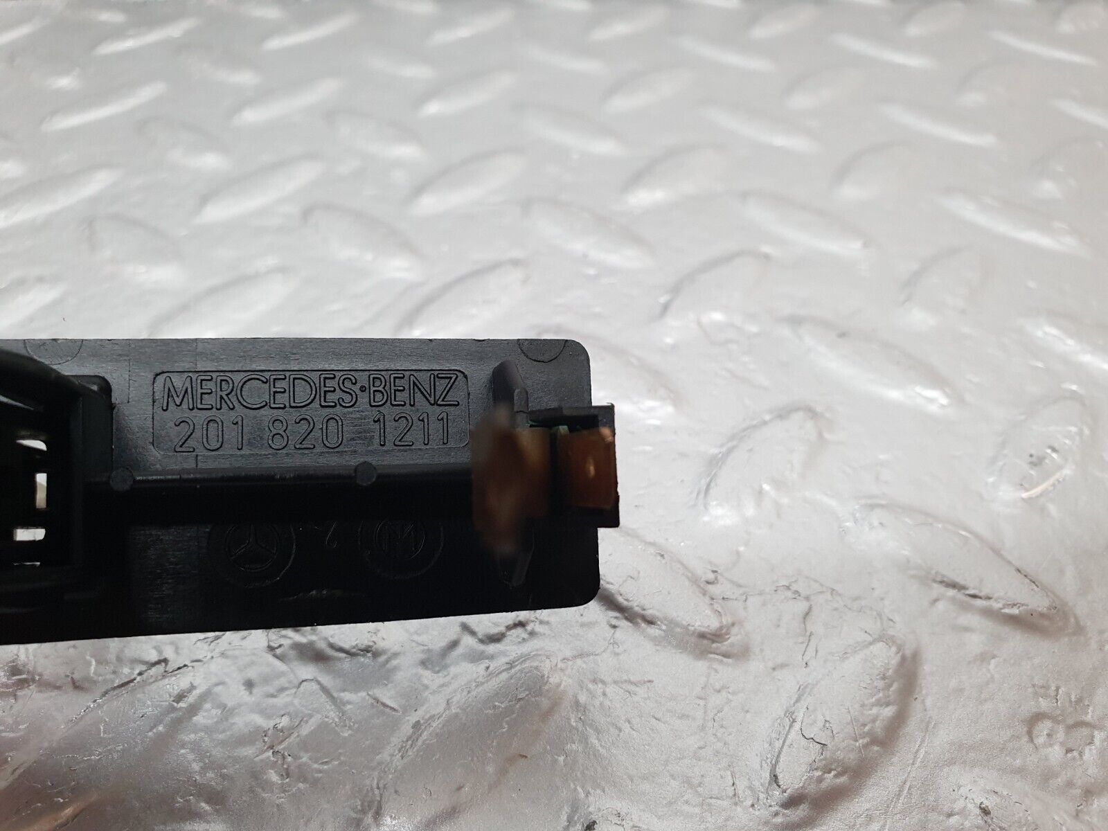 42948 Mercedes-Benz W201 190 2.0L Trunk Boot Light Switch 2018201211