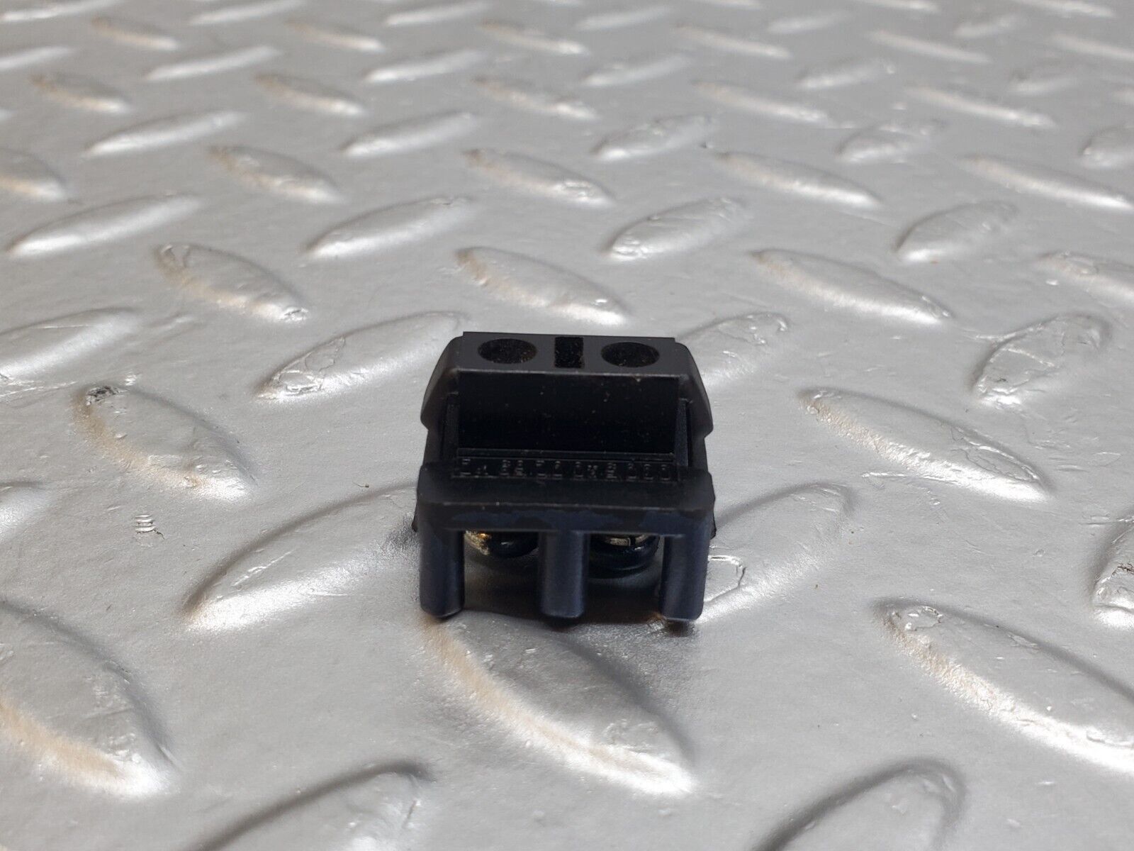 44718 Mercedes-Benz W124 220E Wiring Cable Junction 0005400269