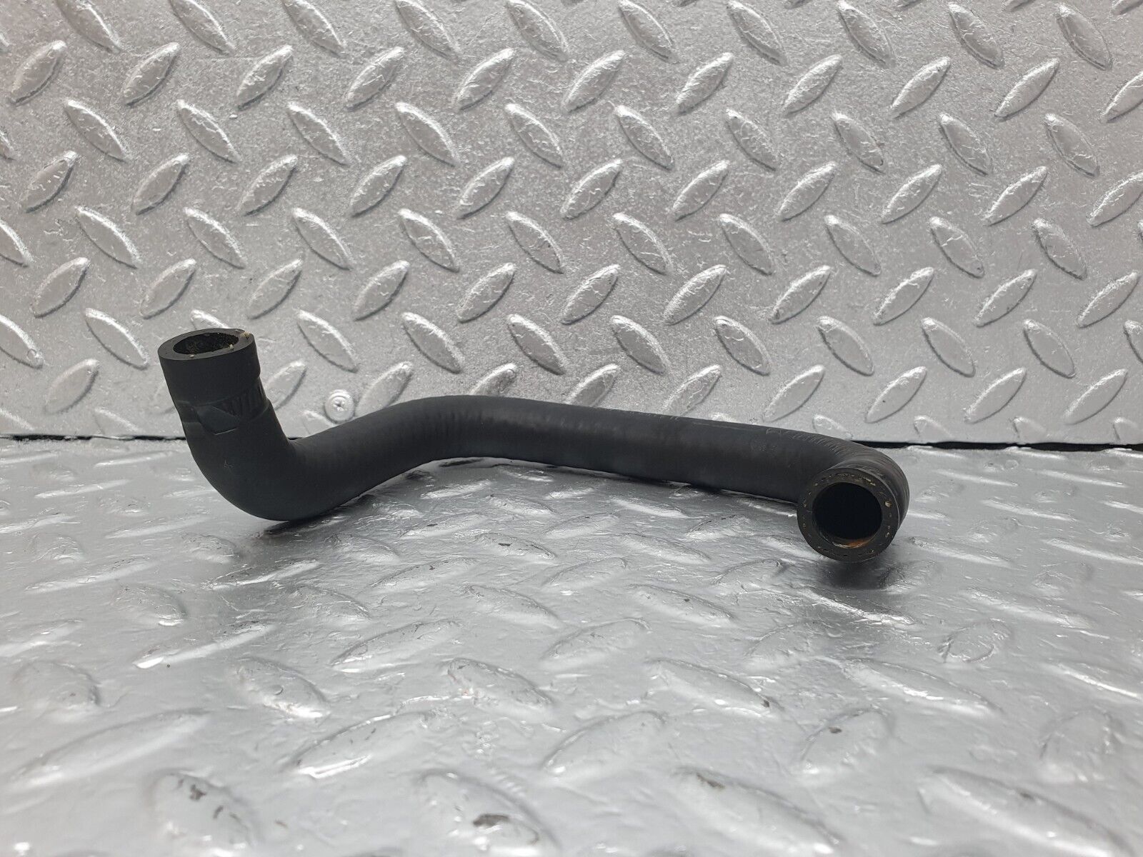 43957 Mercedes-Benz C123 230CE Coupe Heater Radiator Hose Pipe 1238320194