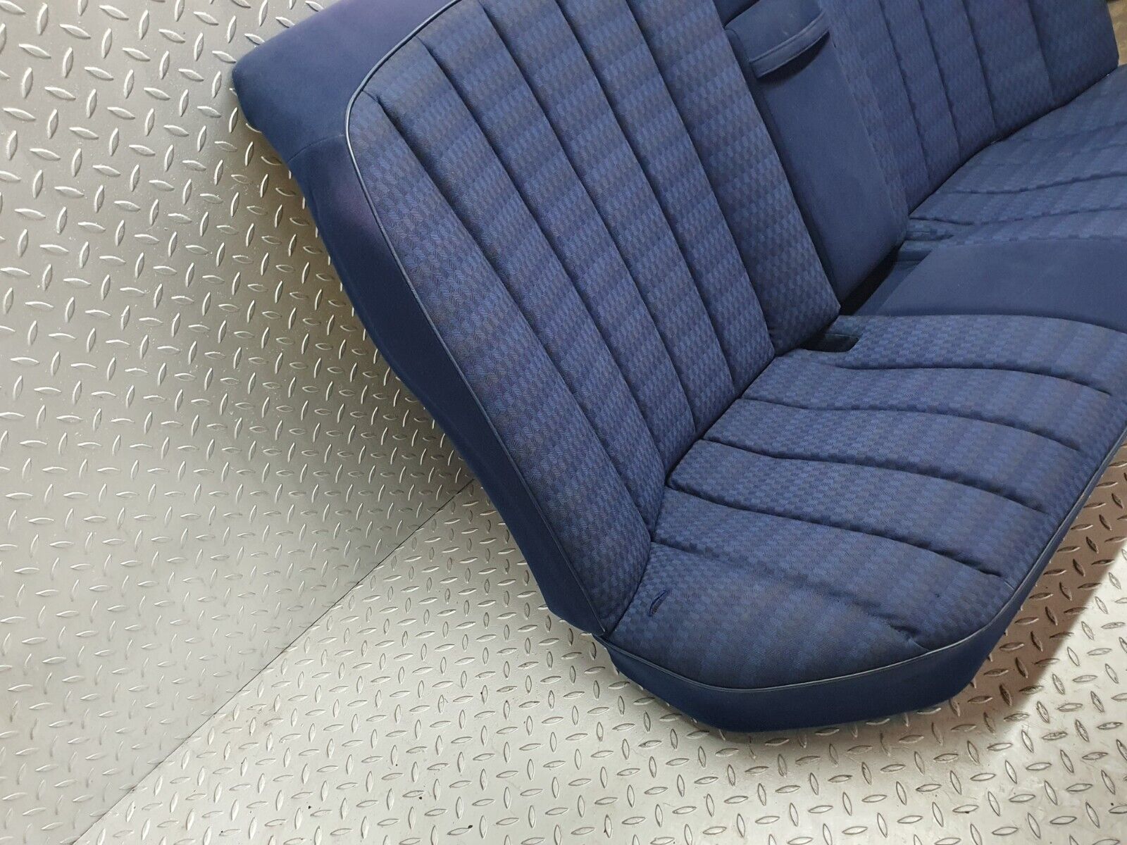 42979 Mercedes-Benz W201 190 Rear Seat Blue 2019204830