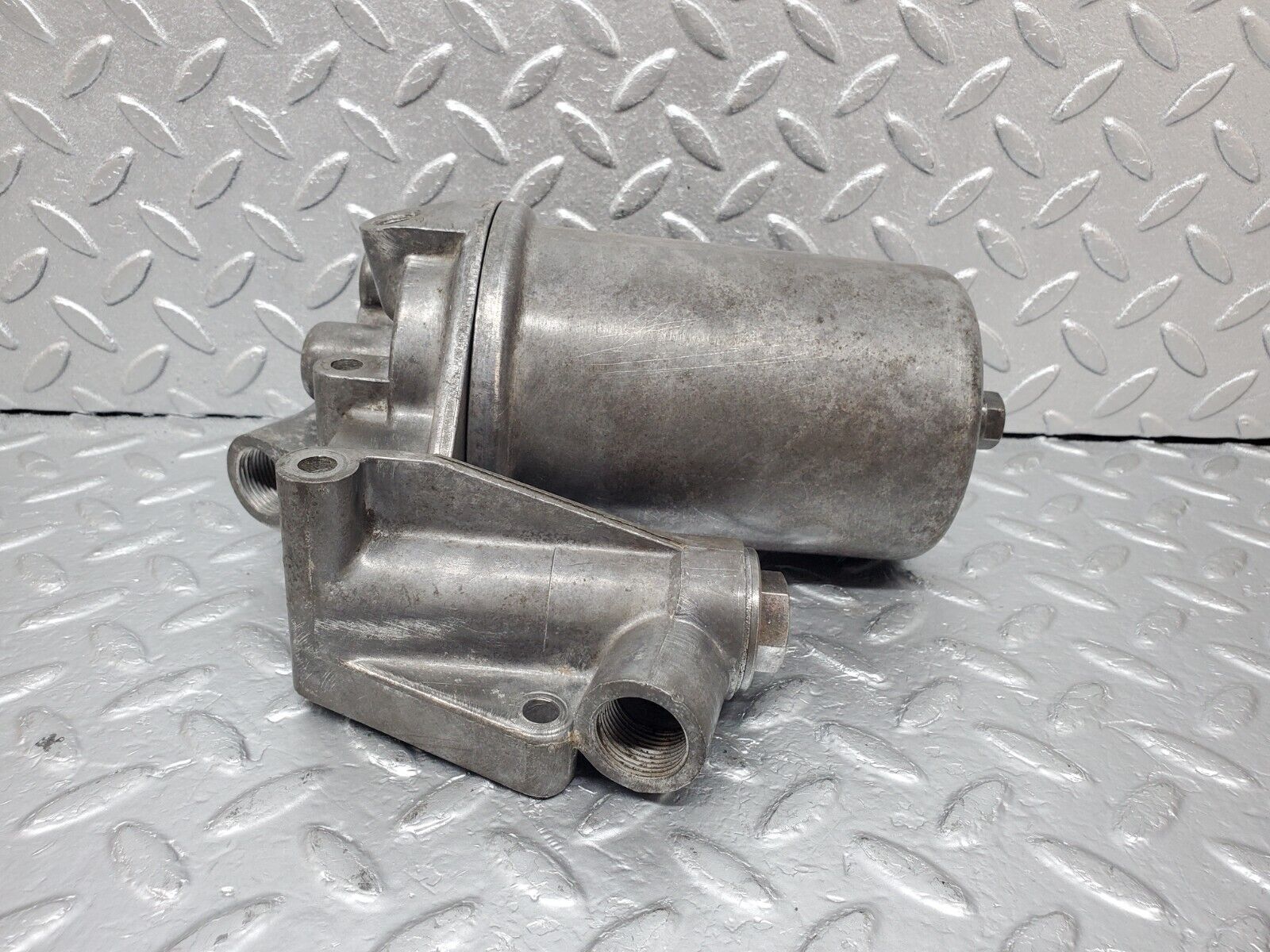 44482 Mercedes-Benz W123 280E Oil Filter Housing 1101802611