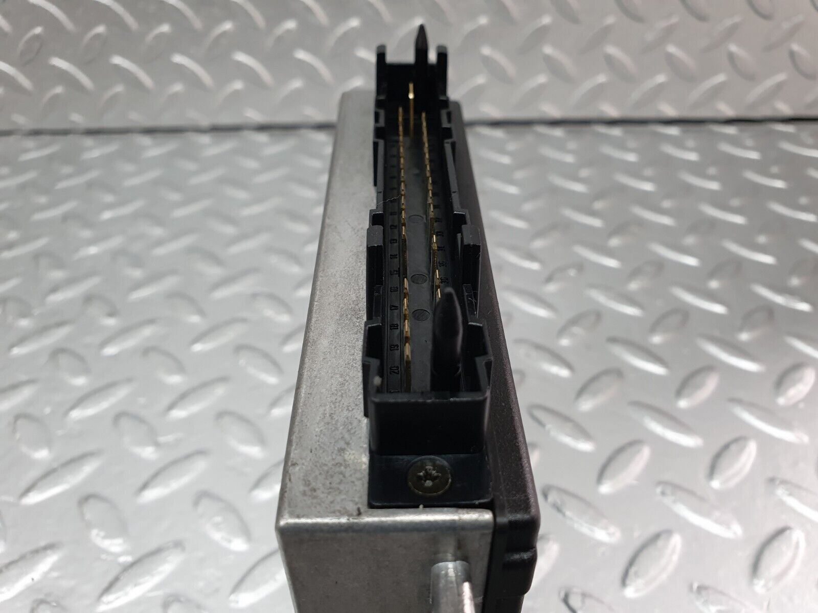 42147 Mercedes-Benz R129 320SL Coupe ECU Control Unit 0145450832