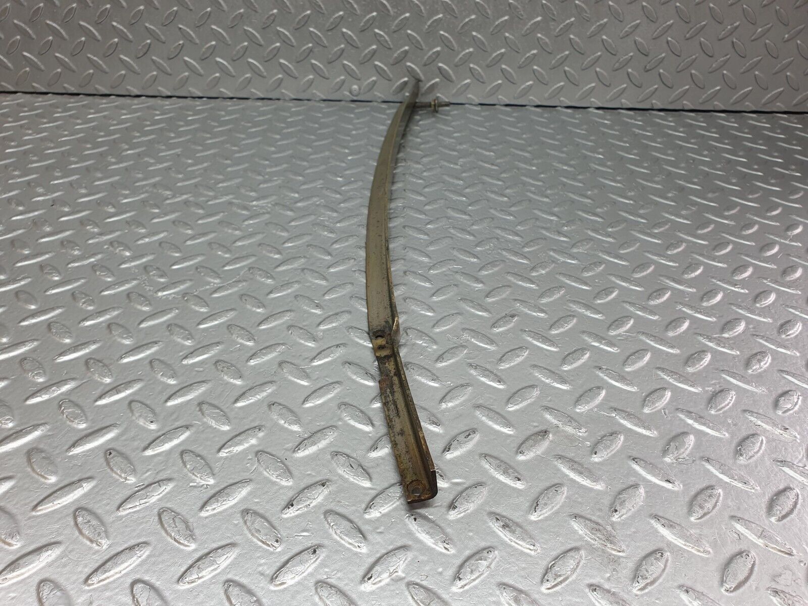 43710 Mercedes-Benz C126 380SEC Coupe Right Door Window Channel