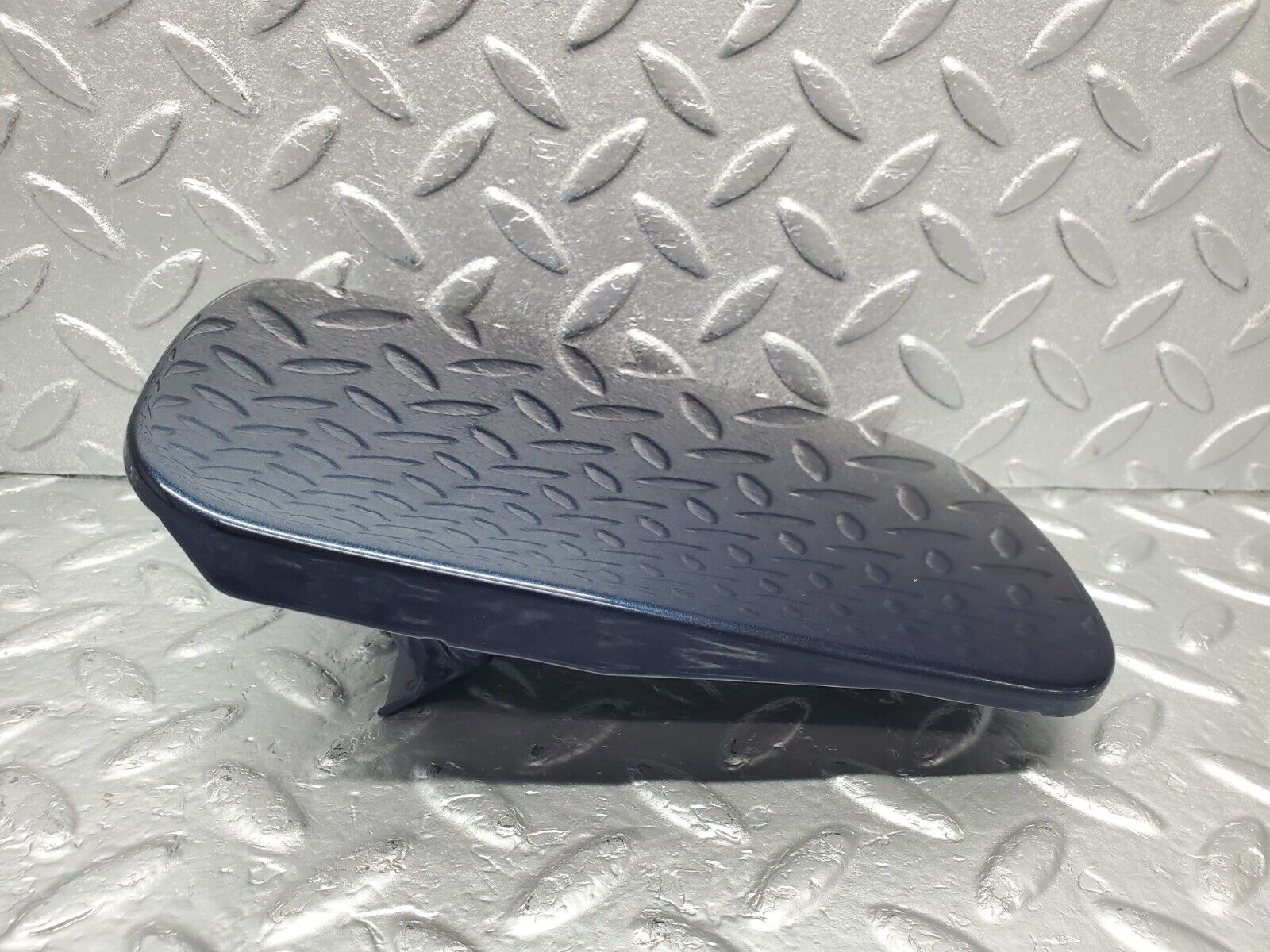 46987 Mercedes-Benz R129 320SL Coupe Fuel Tank Flap Cap 1295841339