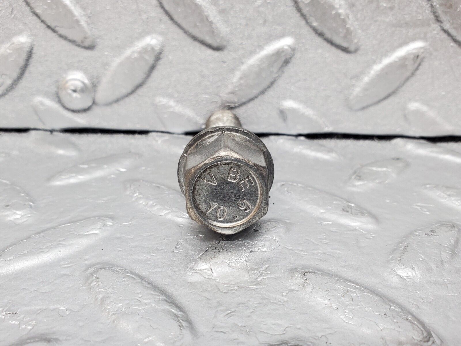 44864 Mercedes-Benz W124 220E Alloy Wheel Lug Bolt Set M12X1.5