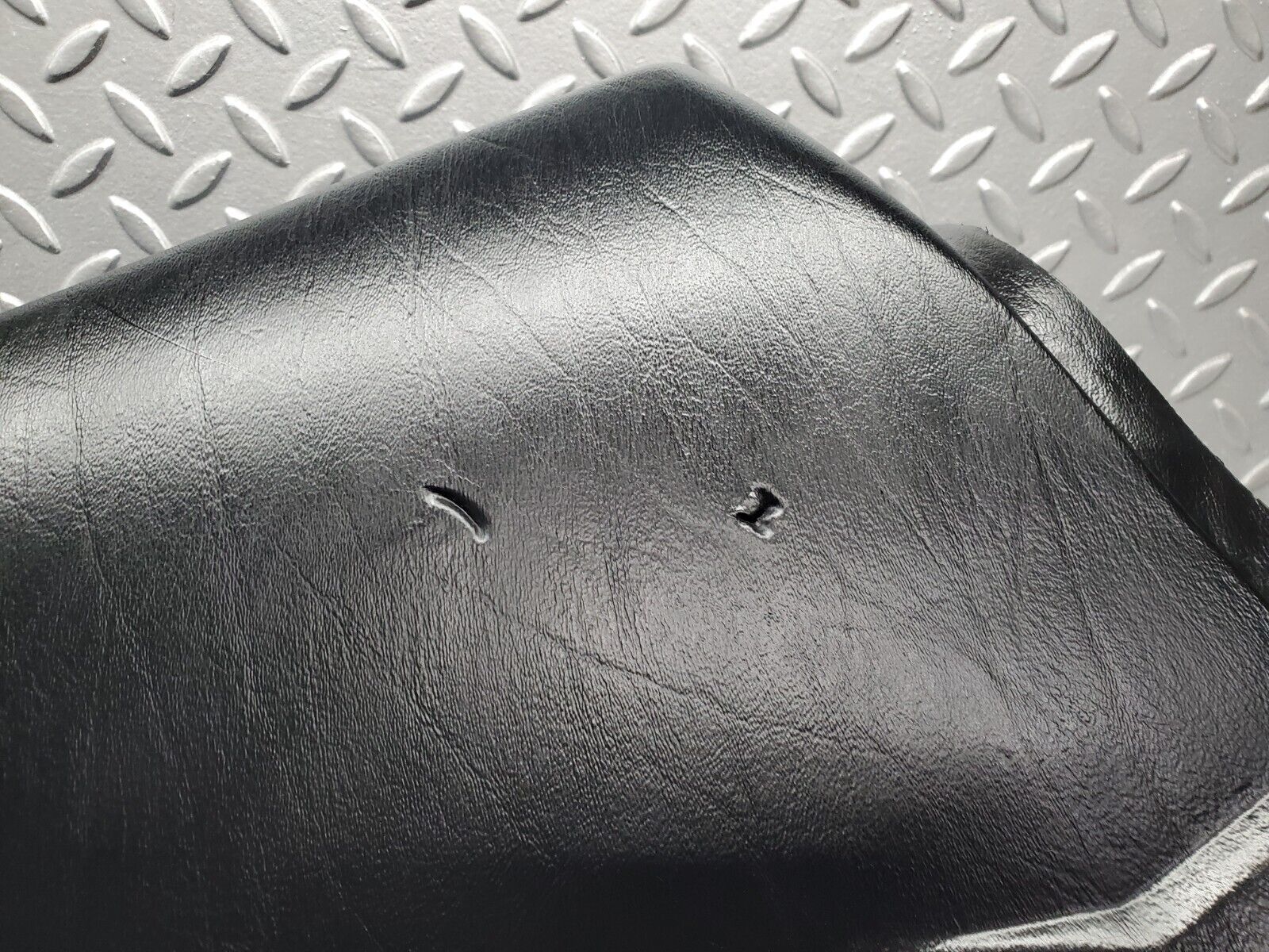 46496 Mercedes-Benz C123 280CE Coupe Centre Console Black