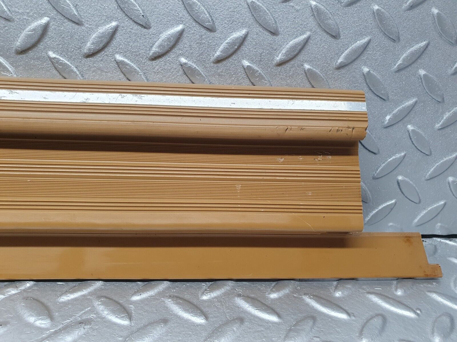 43500 Mercedes-Benz C126 380SEC Coupe Door Sill Left Side