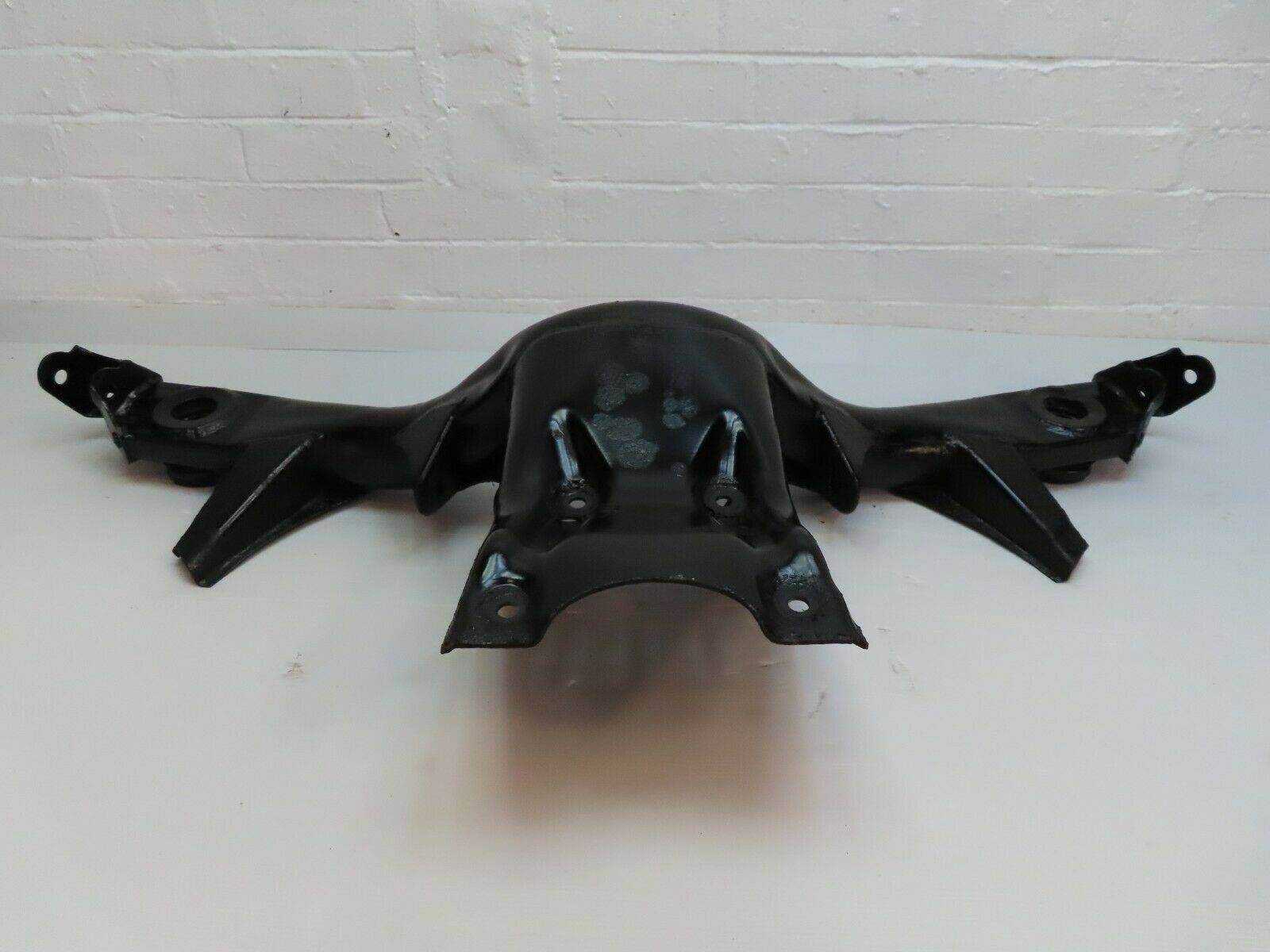 5508 Mercedes-Benz R107 350SL Rear Subframe Axle Carrier