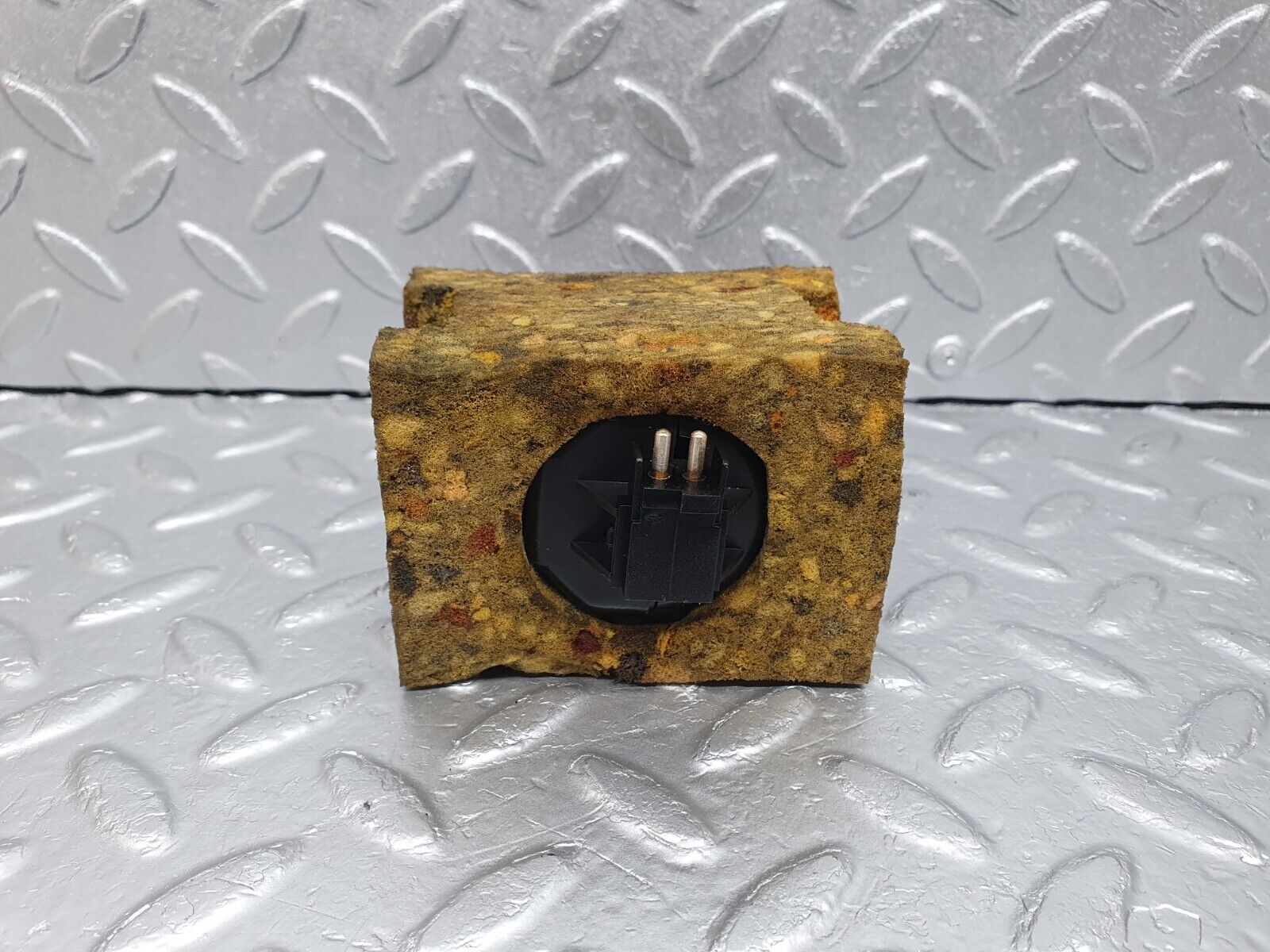 41670 Mercedes-Benz W124 200E Temperature Sensor Bosch 0008301908 0130002802