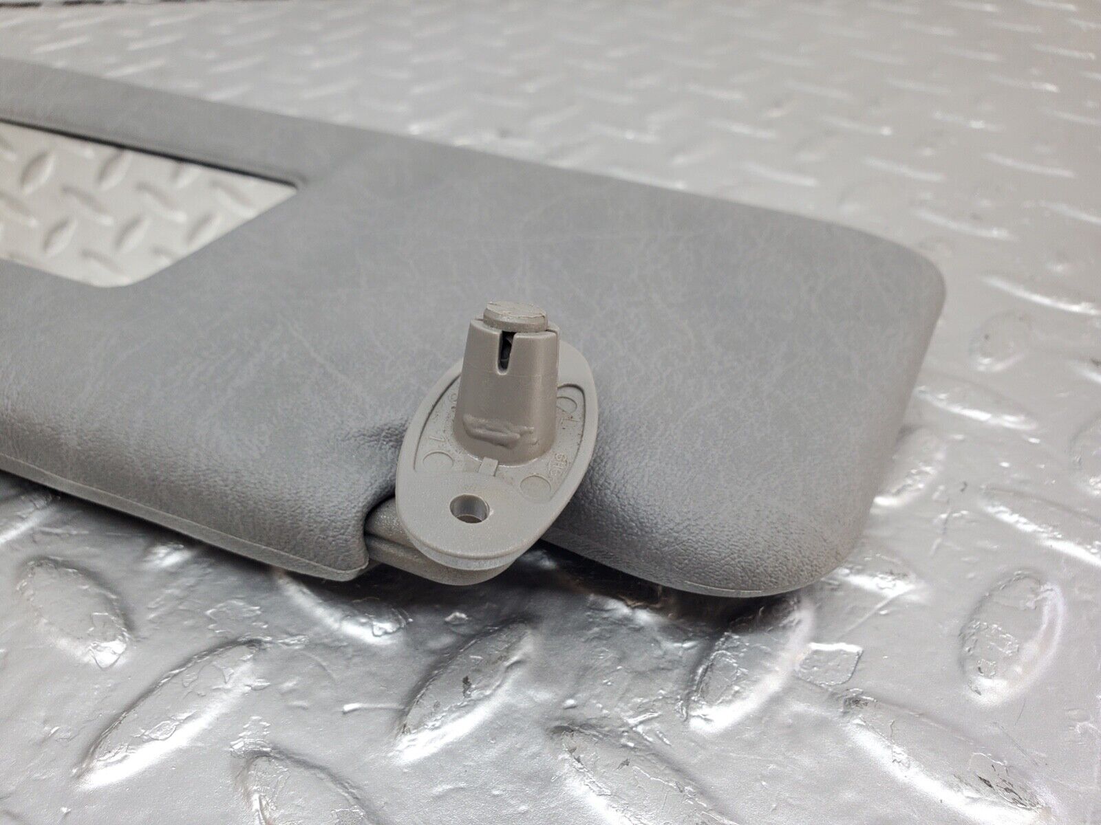 44602 Mercedes-Benz W124 220E Sun Visor Left Side Grey