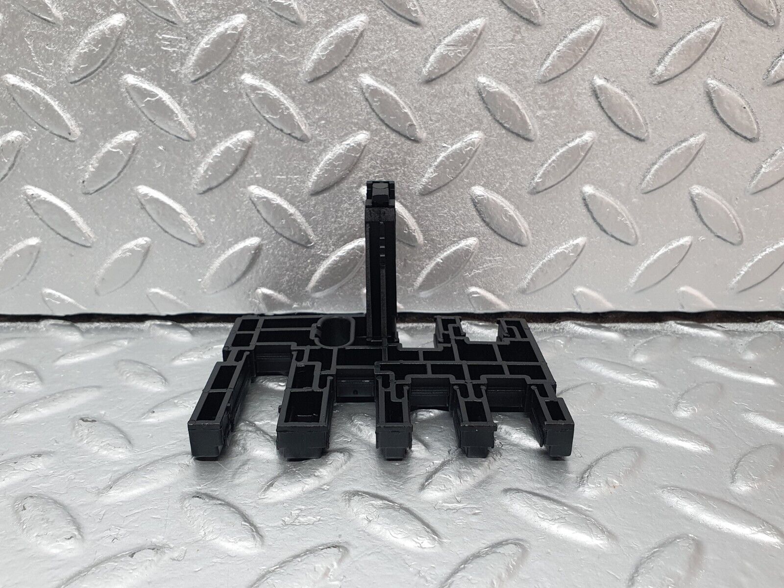 42390 Mercedes-Benz R129 320SL Coupe Fuse Box Cable Mount 1295450840