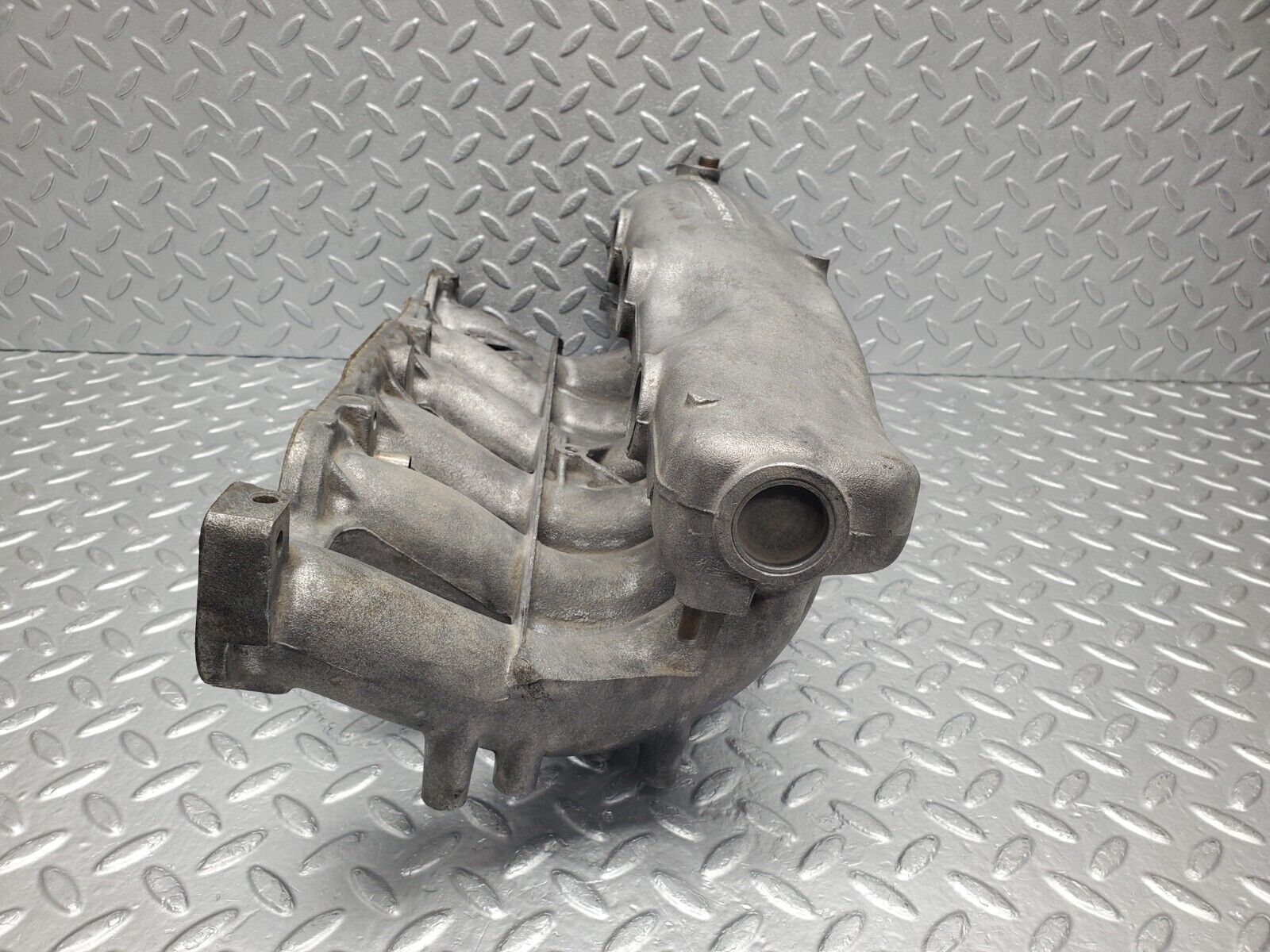 46718 Mercedes-Benz C123 280CE Coupe Air Intake Manifold 1101413401