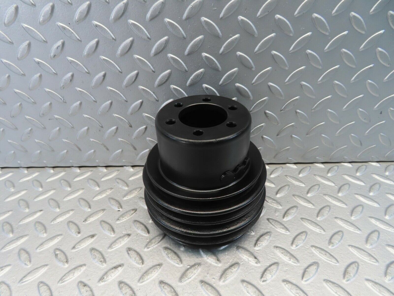 11056 Mercedes-Benz R107 W116 Crankshaft Pulley