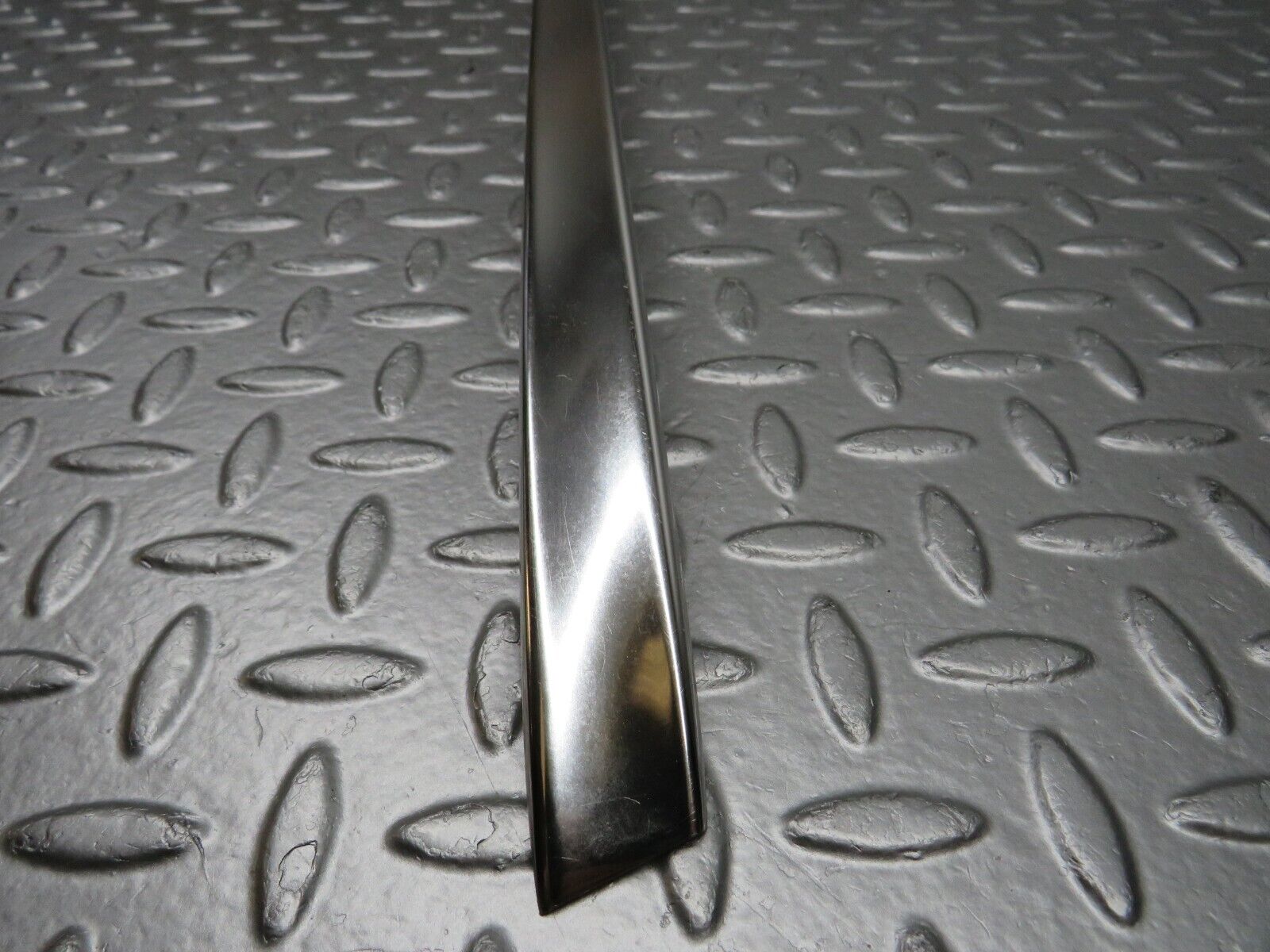 40203 Mercedes-Benz R107 Hardtop Roof Chrome Right Side