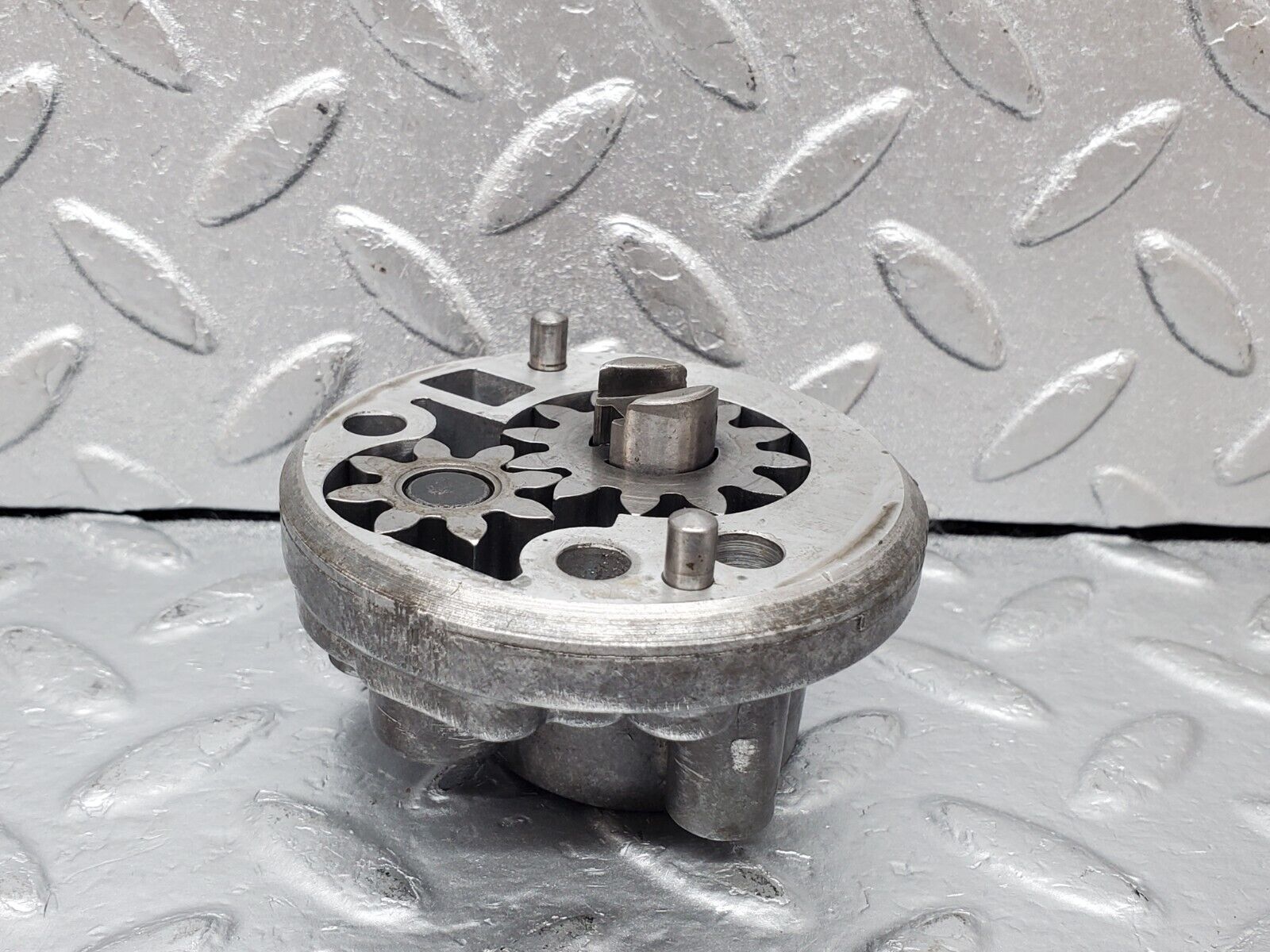 44573 Mercedes-Benz W123 280E Automatic Gearbox Secondary Pump 722.309 1262770520