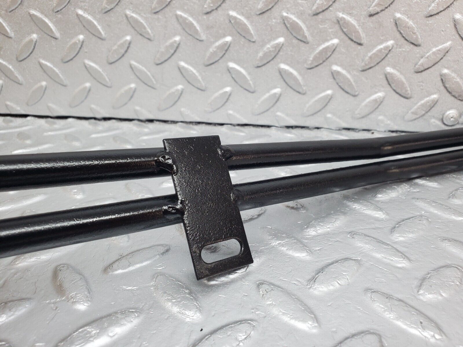 45824 Mercedes-Benz W126 420SE Oil Cooler Pipe