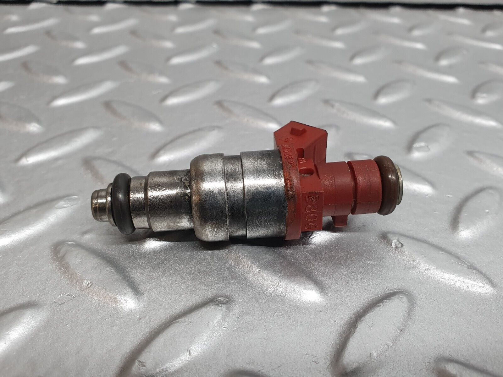 42057 Mercedes-Benz W202 C200 Fuel Injector Siemens 0000788523